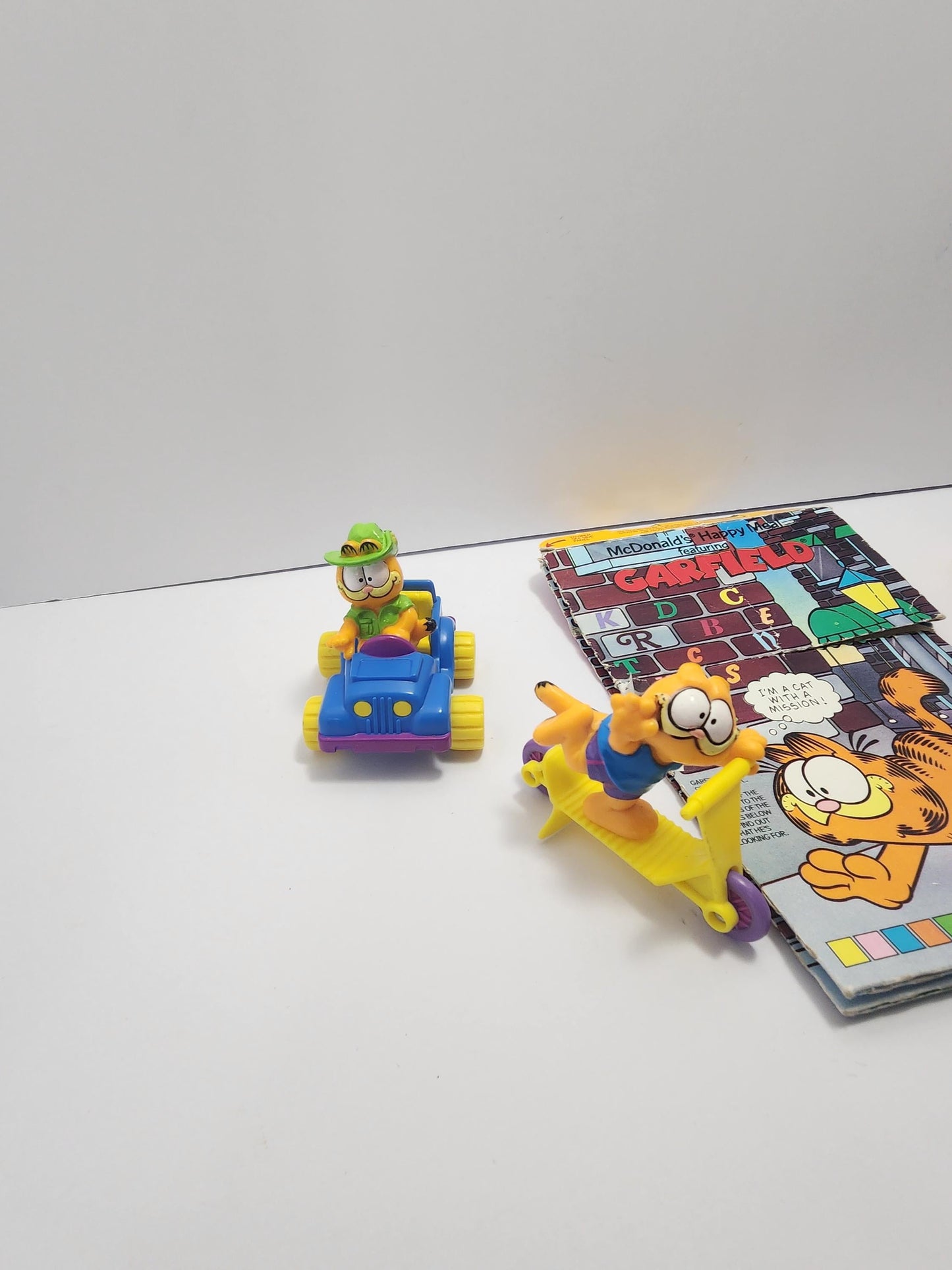 1989 Garfield Complete Set of 4 Figures - Happy Meal Toys - Mcdonalds - Garfield - Garfield Toys - Mcdonalds Toys - 1980s - Vintage Toys