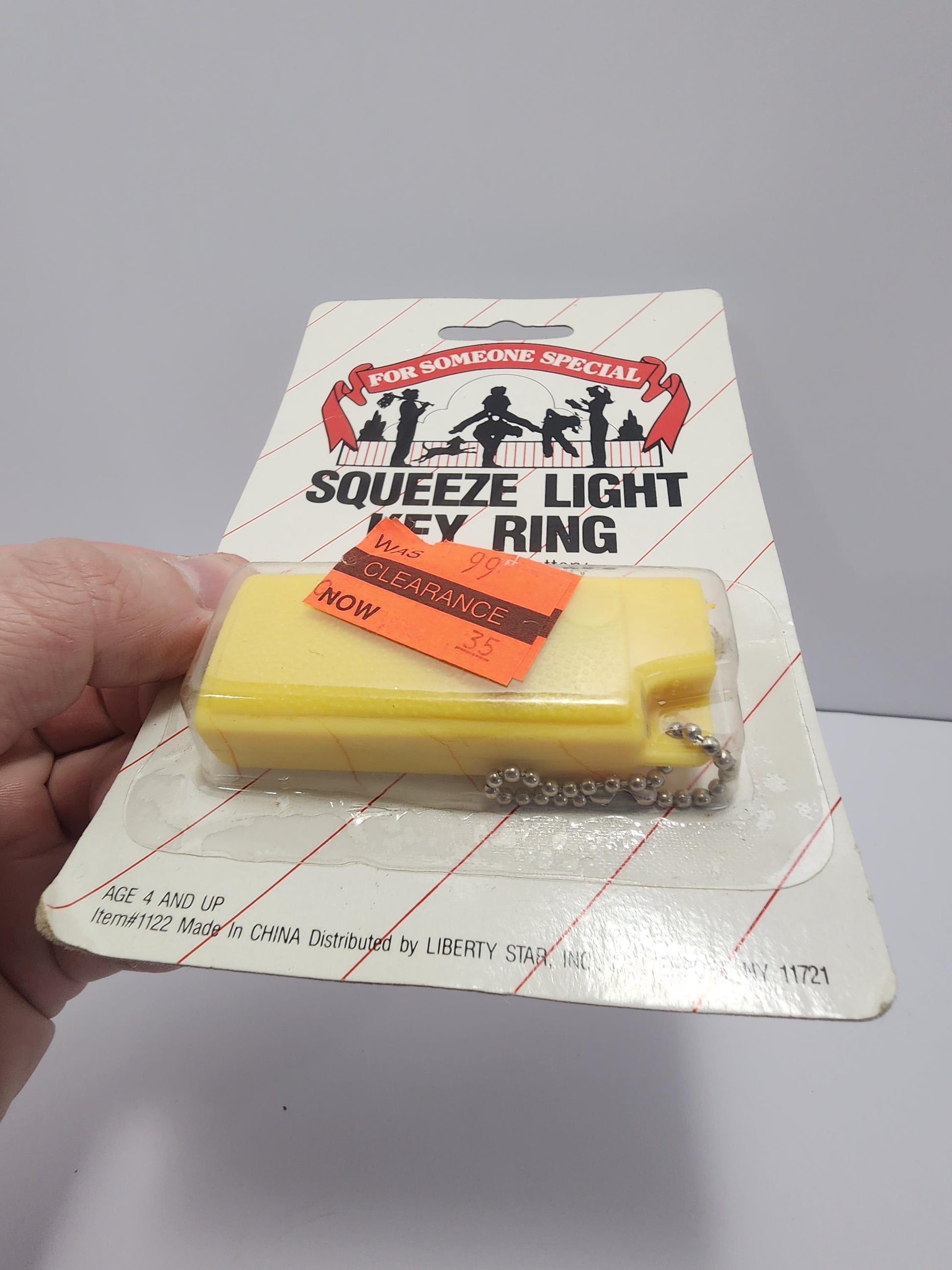 Vintage 1990s Key Squeeze Light Key Ring - Keys - Keychain - Key Chains - Lights - Accessories - Flash Light