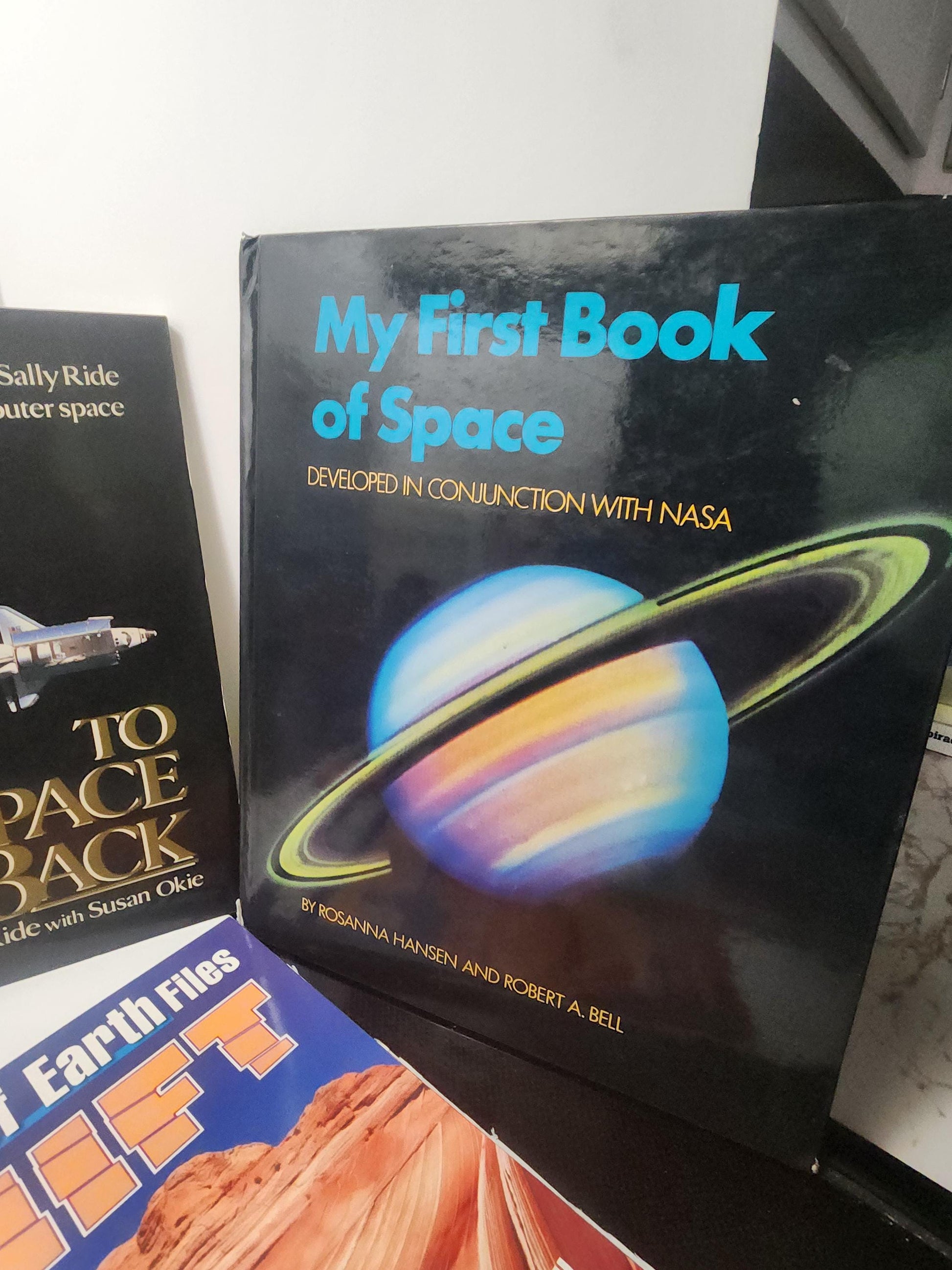 Interactive Science, Space, Minerals Children's Books LOT Of 10 - Minerals - Mineral Books - Space - Science - Science Books - Book Lot