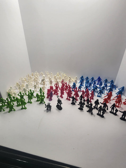 Space Astronauts HUGE 1980s Vintage LOT Of Mixed Color Figures - Astronauts - Space - Army Men - Firefighters - Figures - Pretend Play