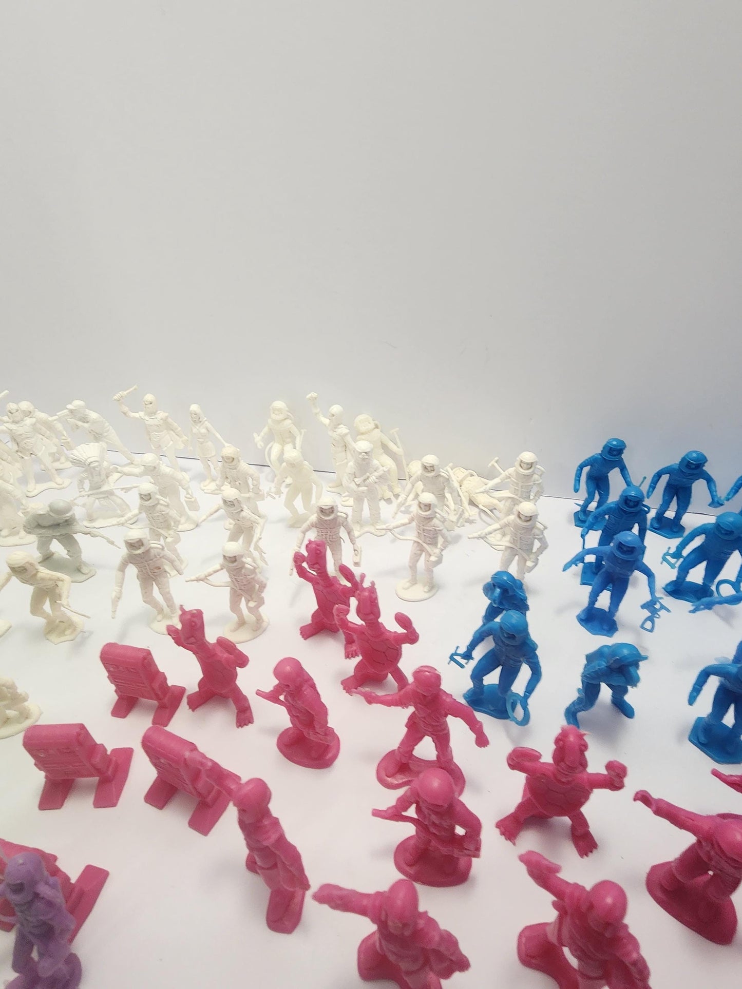Space Astronauts HUGE 1980s Vintage LOT Of Mixed Color Figures - Astronauts - Space - Army Men - Firefighters - Figures - Pretend Play