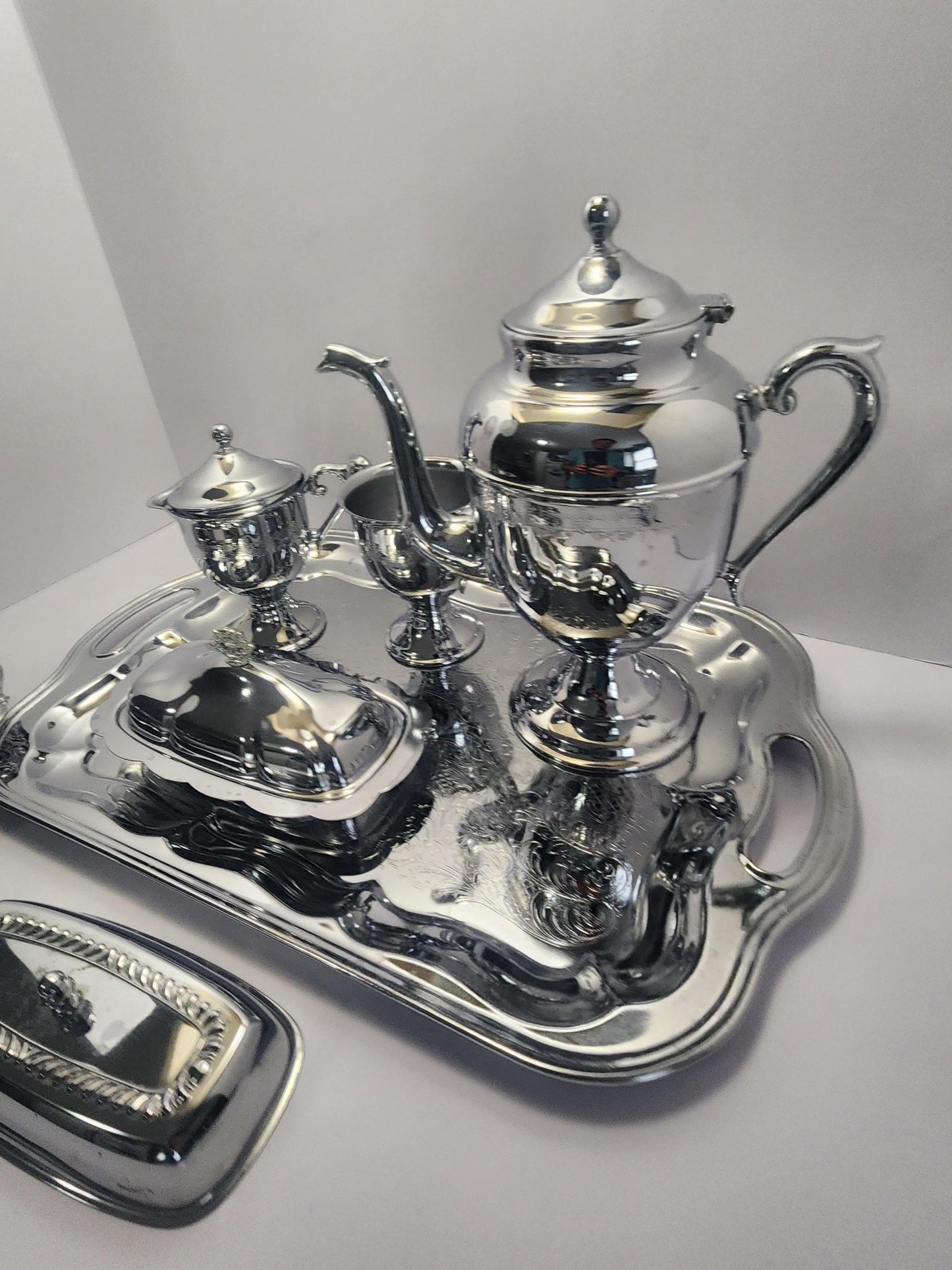 Irvinware 1970s Silver Vintage Platter Setving Tray Set - Silverware - Irvinware - Vintage Kitchen - Silver - Platter - Serving Tray - Tea