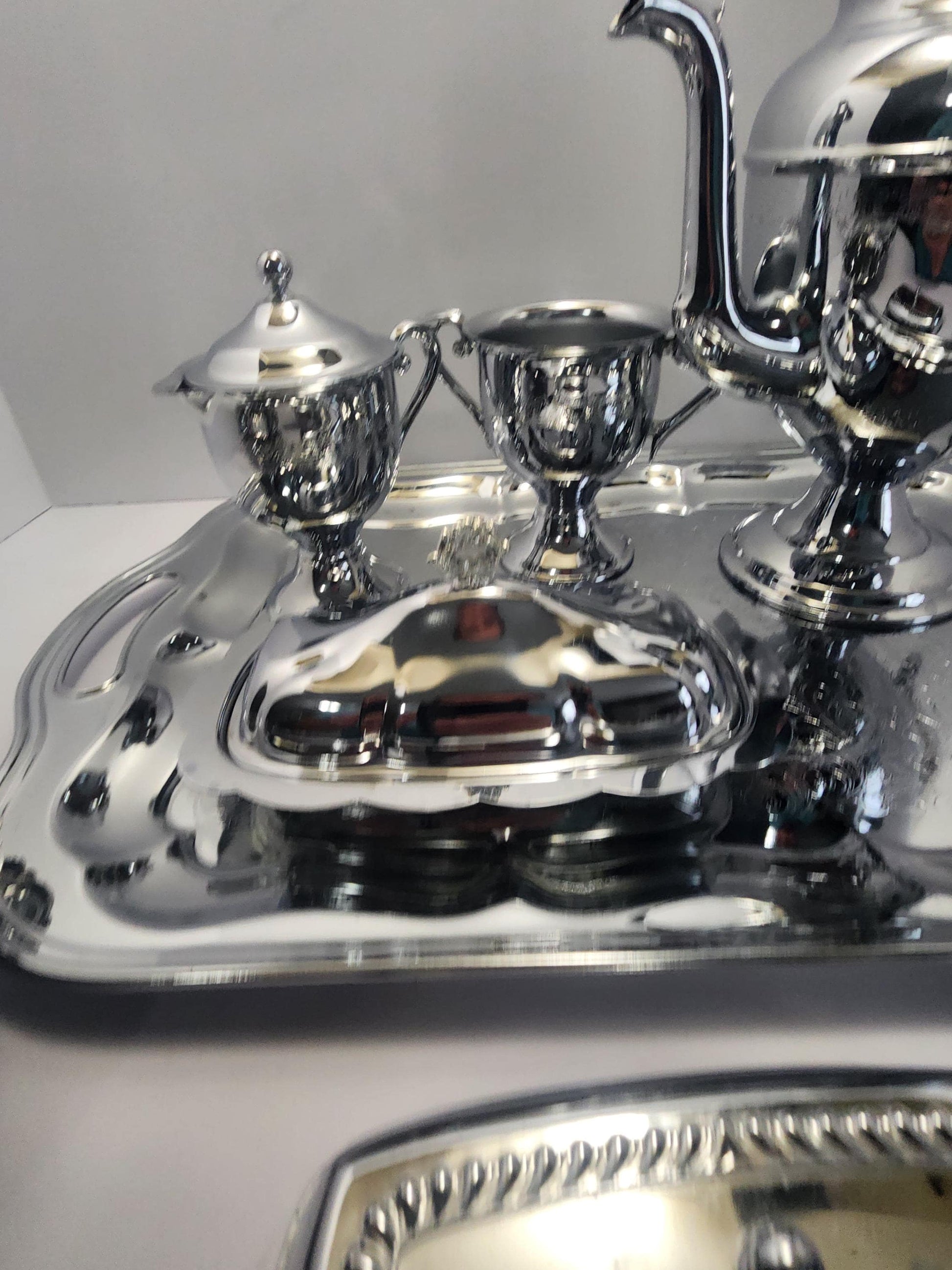 Irvinware 1970s Silver Vintage Platter Setving Tray Set - Silverware - Irvinware - Vintage Kitchen - Silver - Platter - Serving Tray - Tea