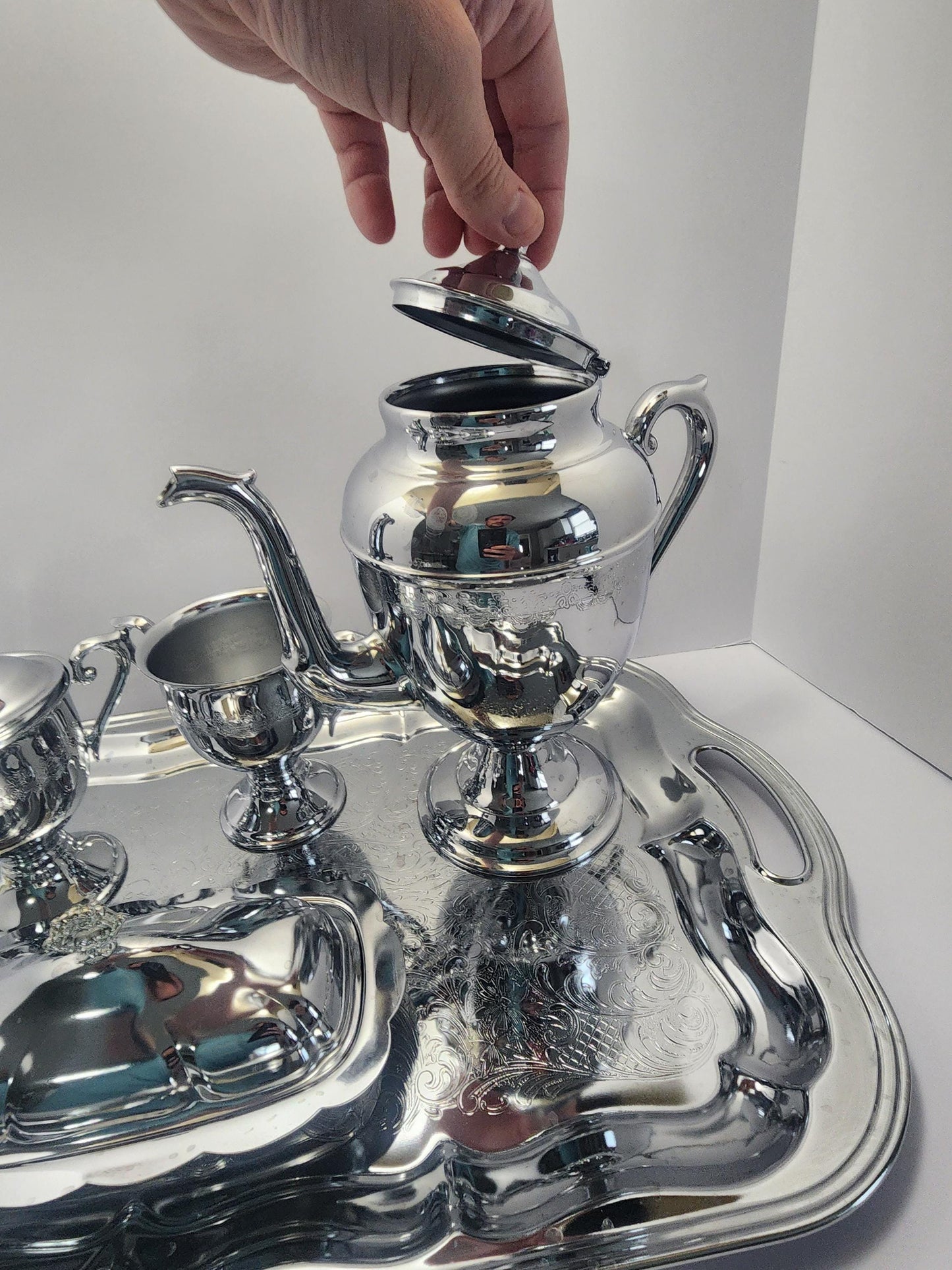 Irvinware 1970s Silver Vintage Platter Setving Tray Set - Silverware - Irvinware - Vintage Kitchen - Silver - Platter - Serving Tray - Tea