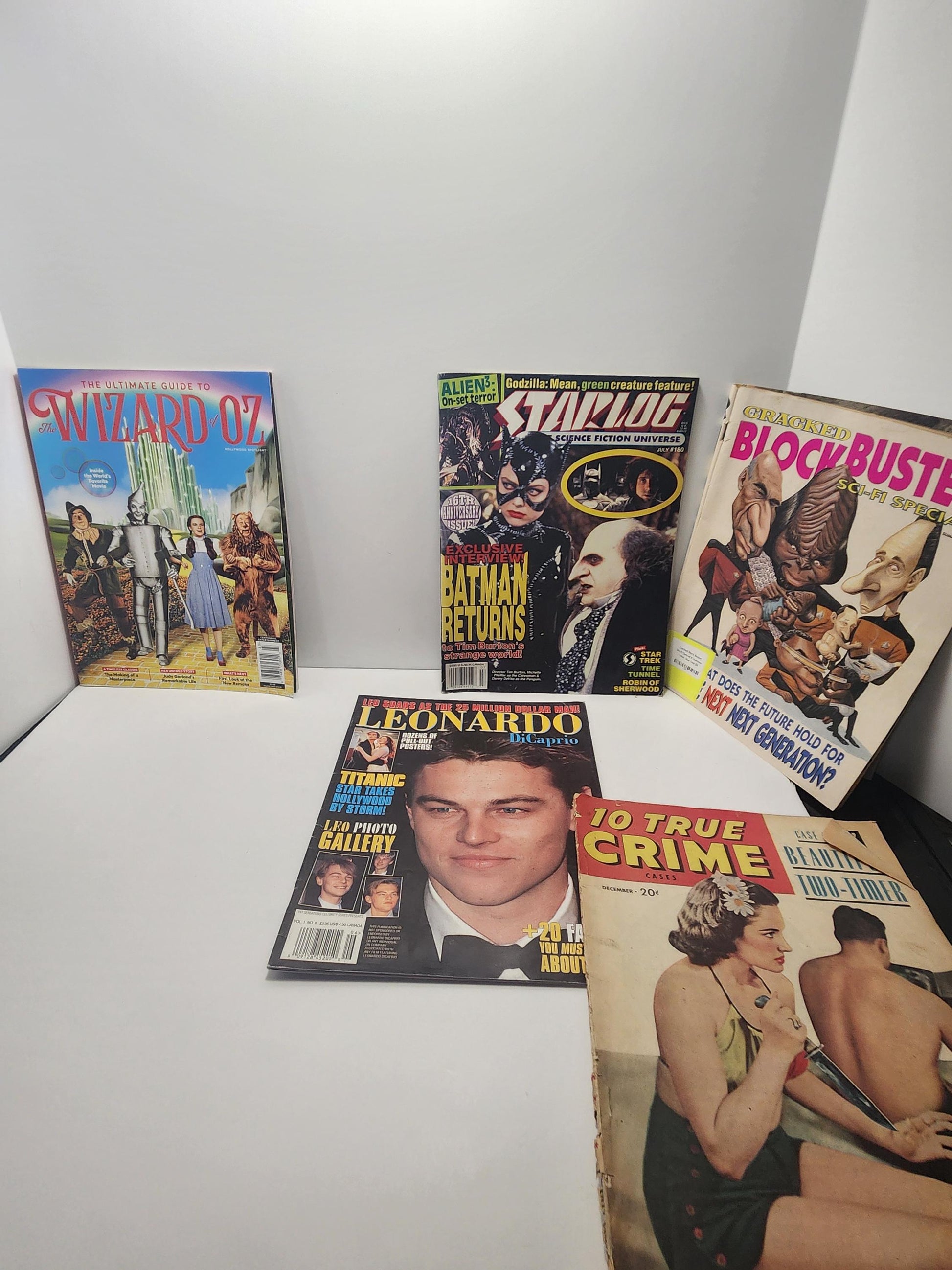 1980s 1990s Popular Vintage Magazines - Star Trek - Wizard Of Oz - Star Trek - Leonardo Dicaprio - Starlog - Batman - True Cime - Magazines