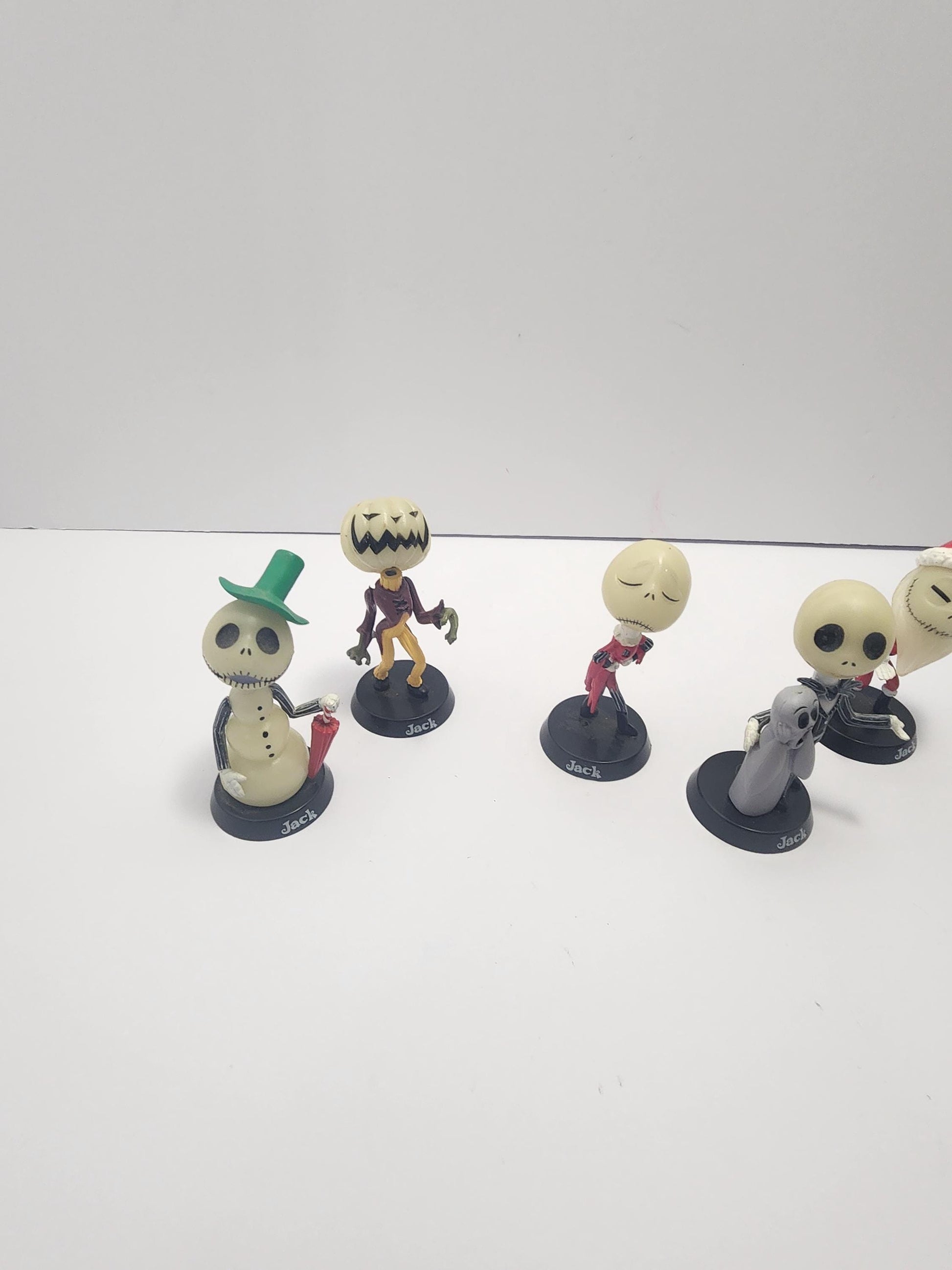 Tim Burtons The Nightmare Before Christmas Jack Skellington Figures LOT Of 6 - Tim Burton - Jack Skellington - Disney - Disney Figures