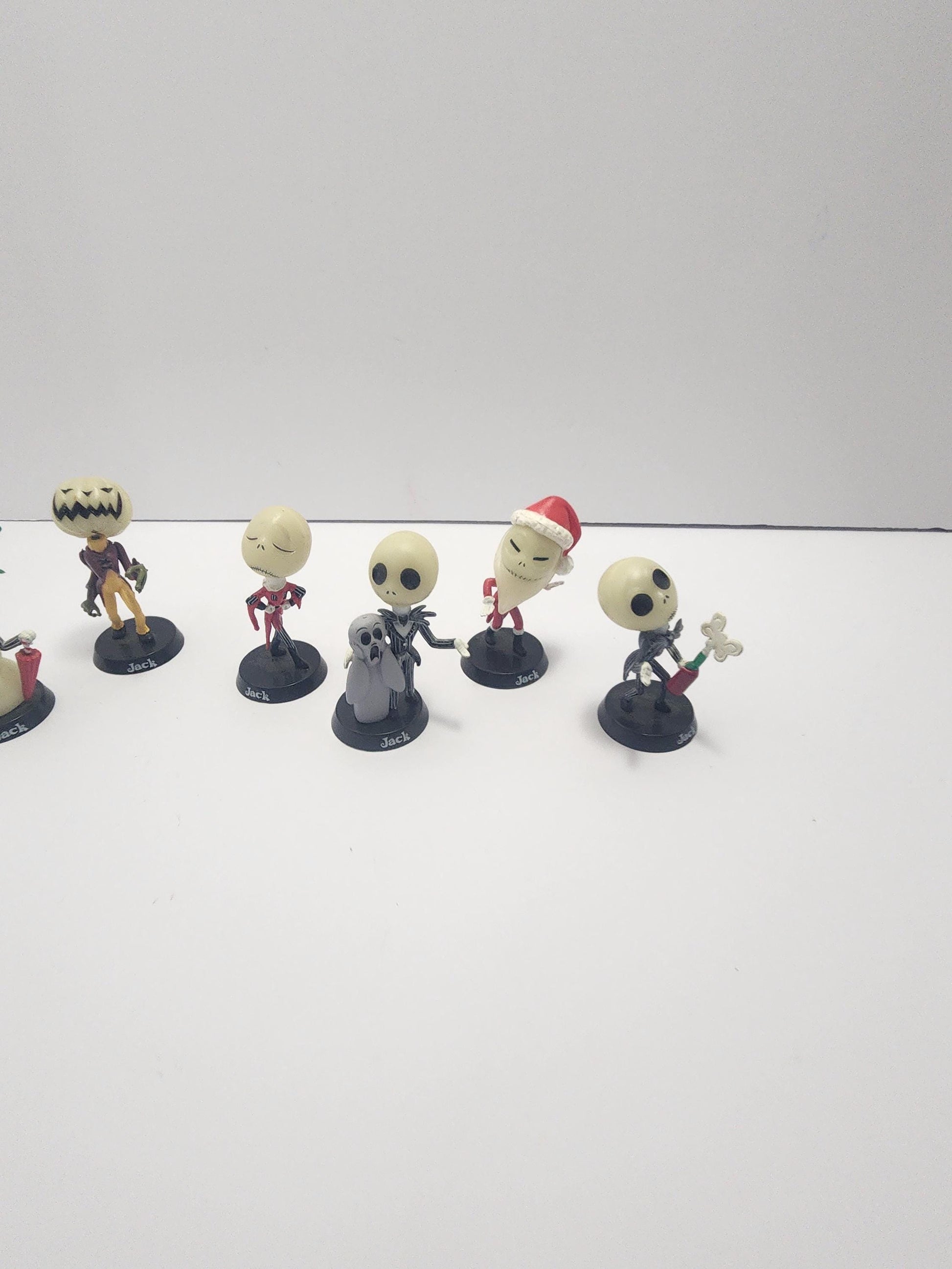 Tim Burtons The Nightmare Before Christmas Jack Skellington Figures LOT Of 6 - Tim Burton - Jack Skellington - Disney - Disney Figures