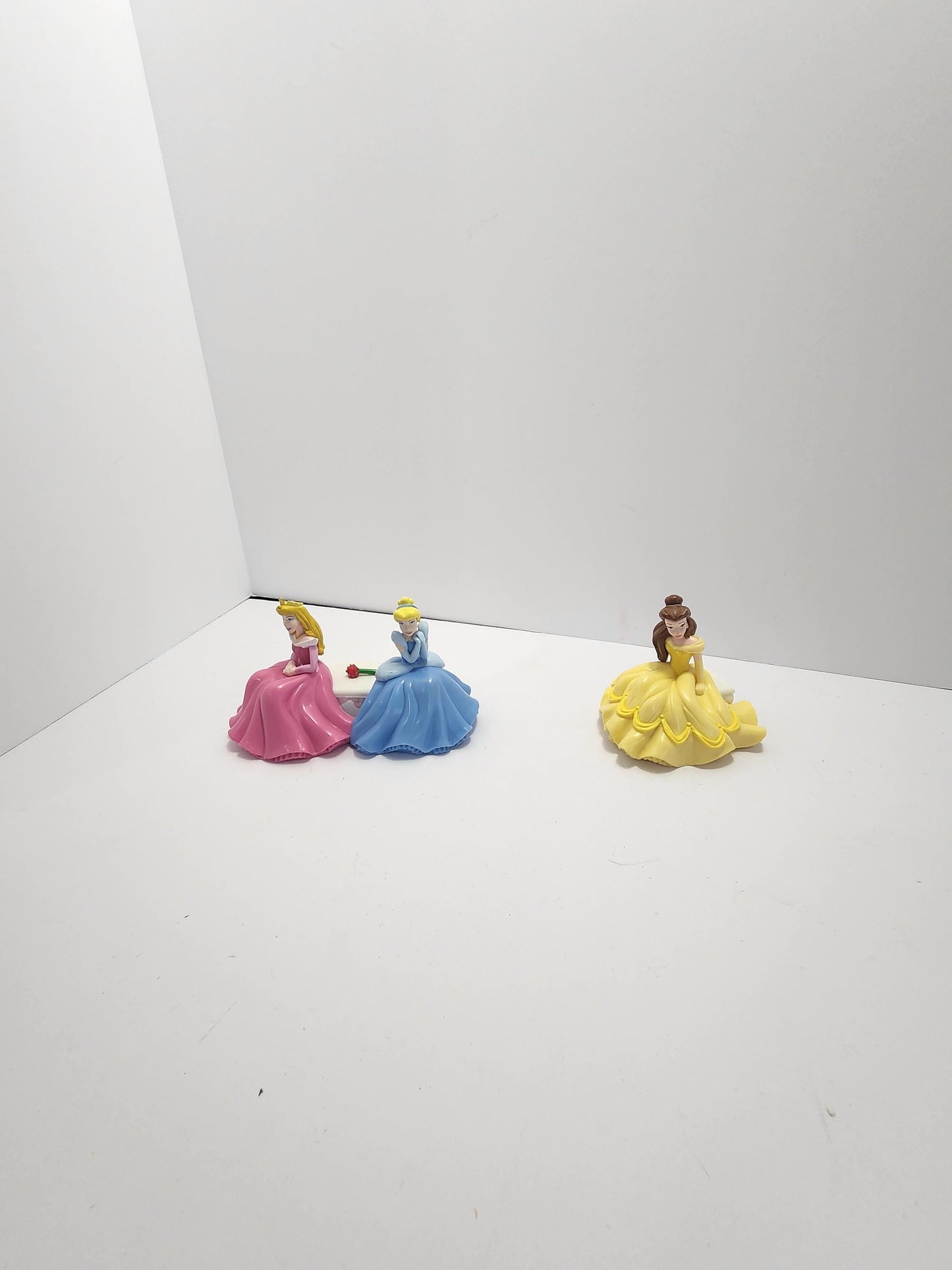 Disney Princess Figurines Lot Of 3 - Disney - Disney Toys - Princess - Disney Princess - Girls Toys