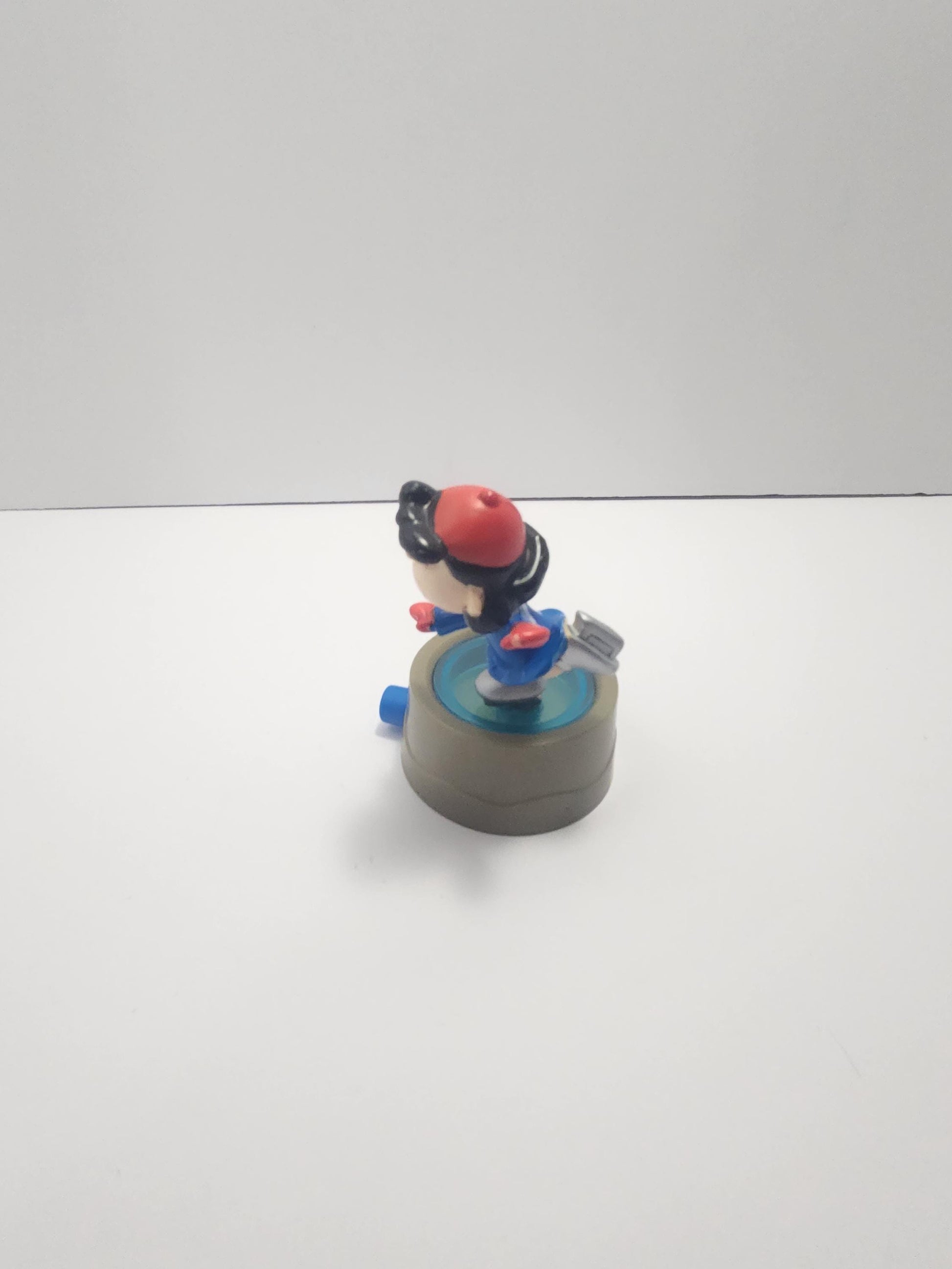 Lucy Peanuts Gang 2002 Hardee's Spinning Toy Figure - Lucy - Peanuts Gang - Snoopy - Charlie Brown - Hardee's- Fast Food Toys