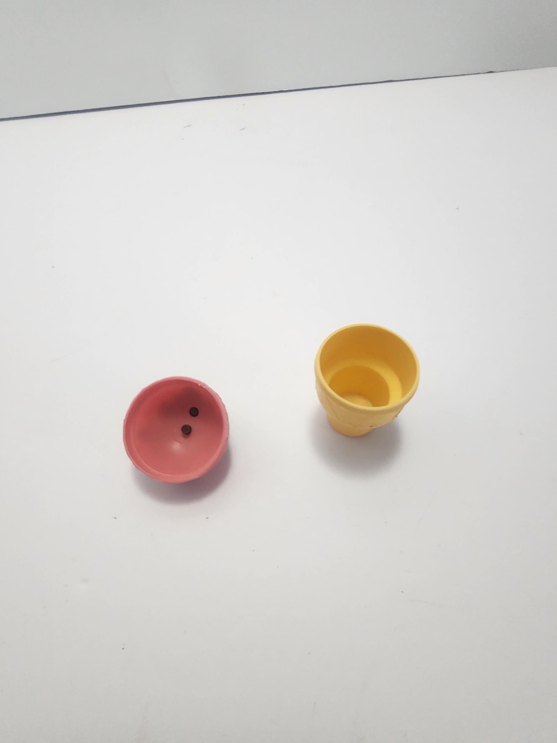 Pretend Small Ice Cream Cone Toy - Pretend Play - Snacks - Ice Cream - Ice Cream Cones - Cake Topper