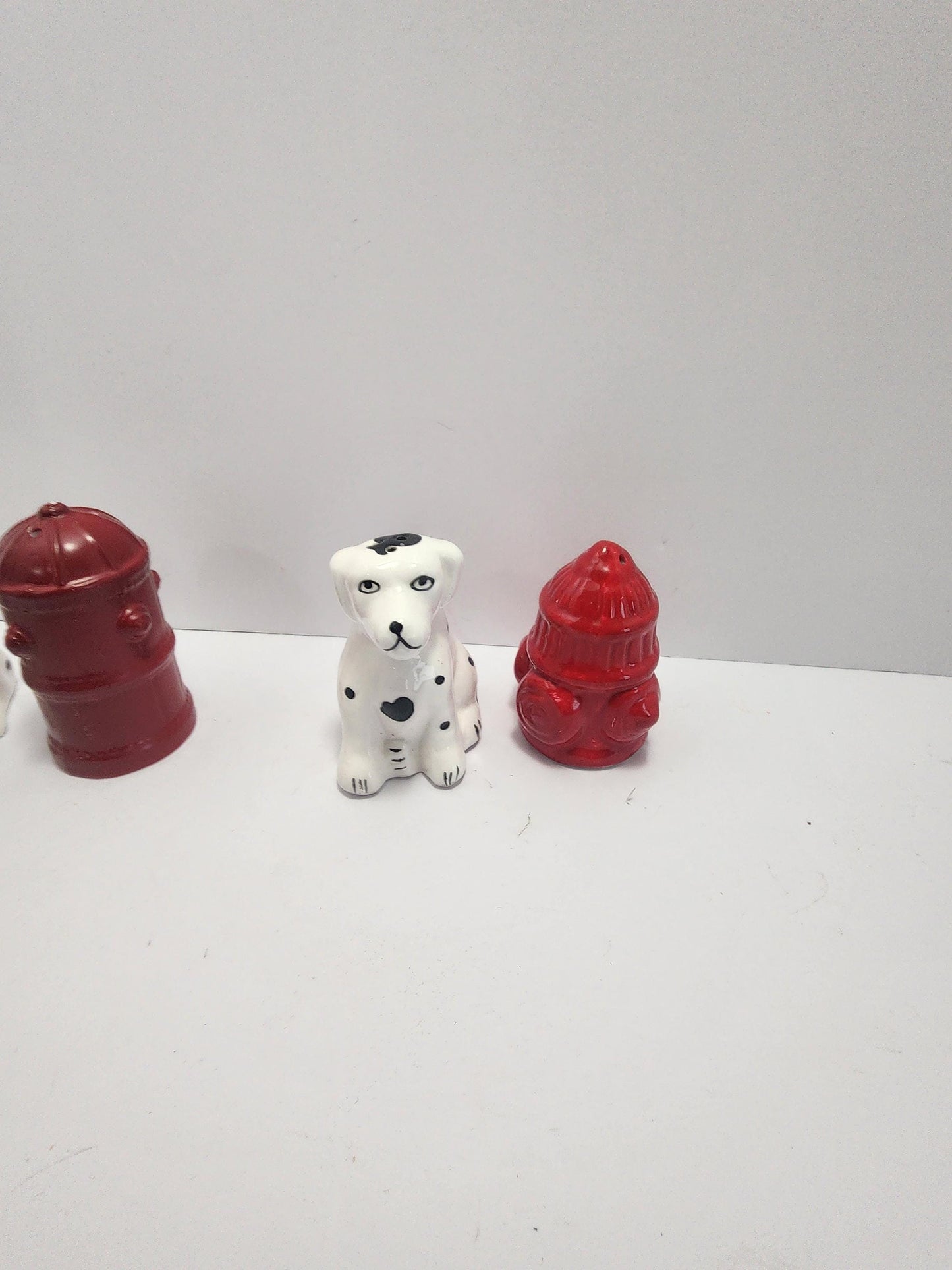 Dalmatians And Fire Hydrant Salt & pepper Shaker Sets - Dalmatians - Fire Hydrant - Fire Fighters - Salt and Pepper - Shakers