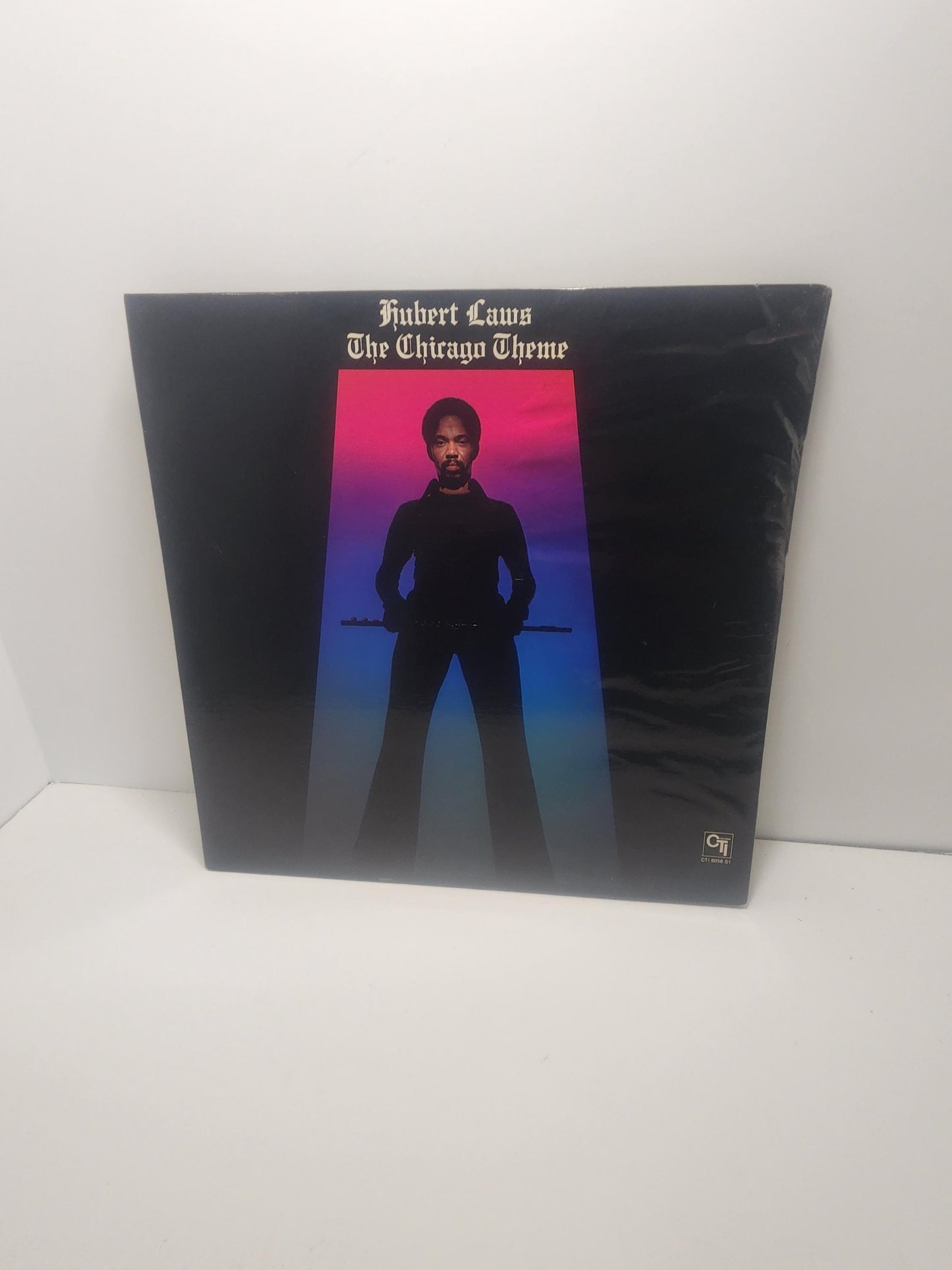 1970s Vintage Hubert Laws The Chicago Theme Vinyl LP Record - Records - Music - Vinyl - LP - LP Records - Hubert Laws - The Chicago Theme