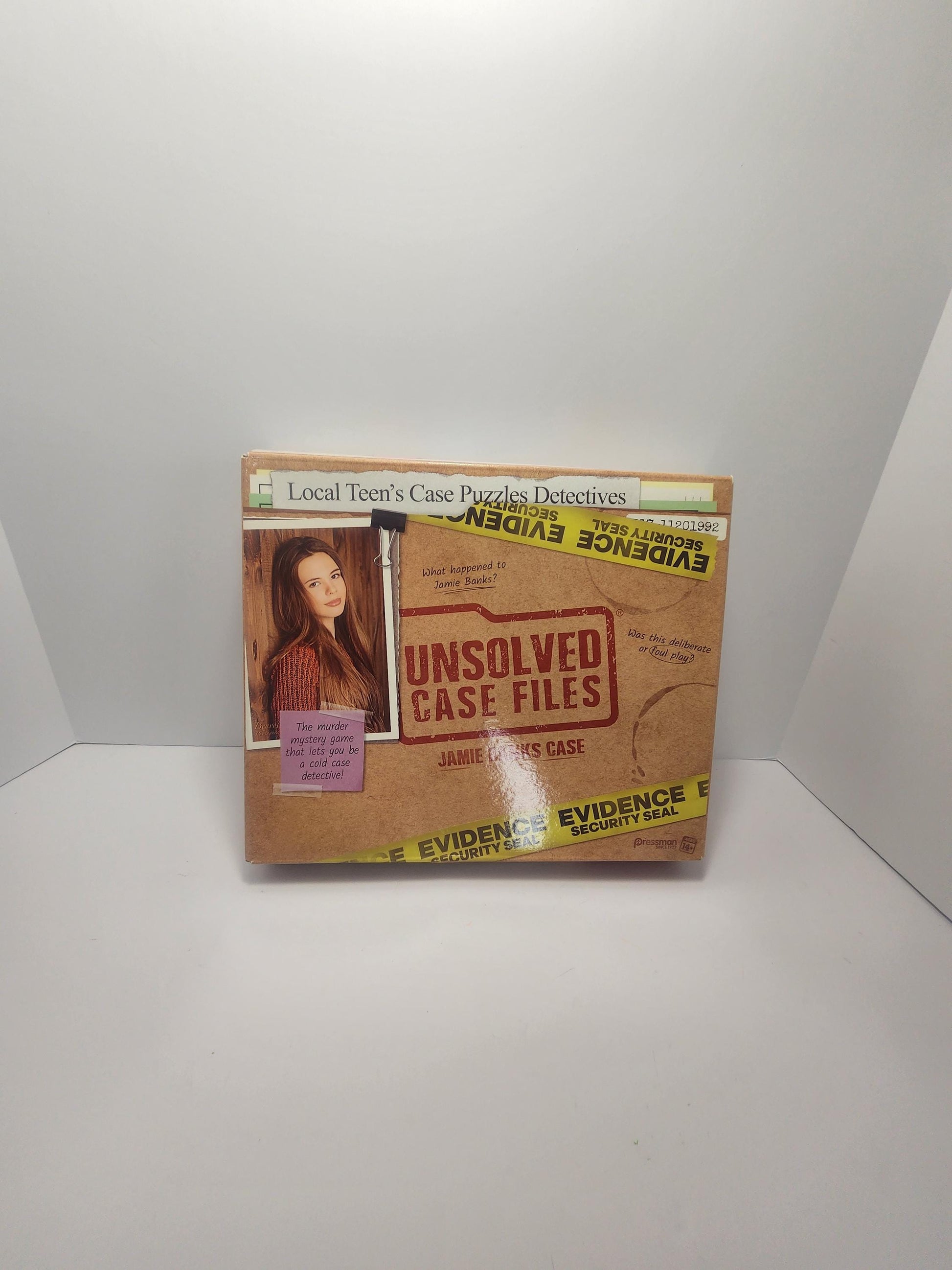 Pressman Game Unsolved Case Files Avery Gardener - Avery Gardener - Case Files - Mystery - Mystery Games - Family Game Night - Family Games