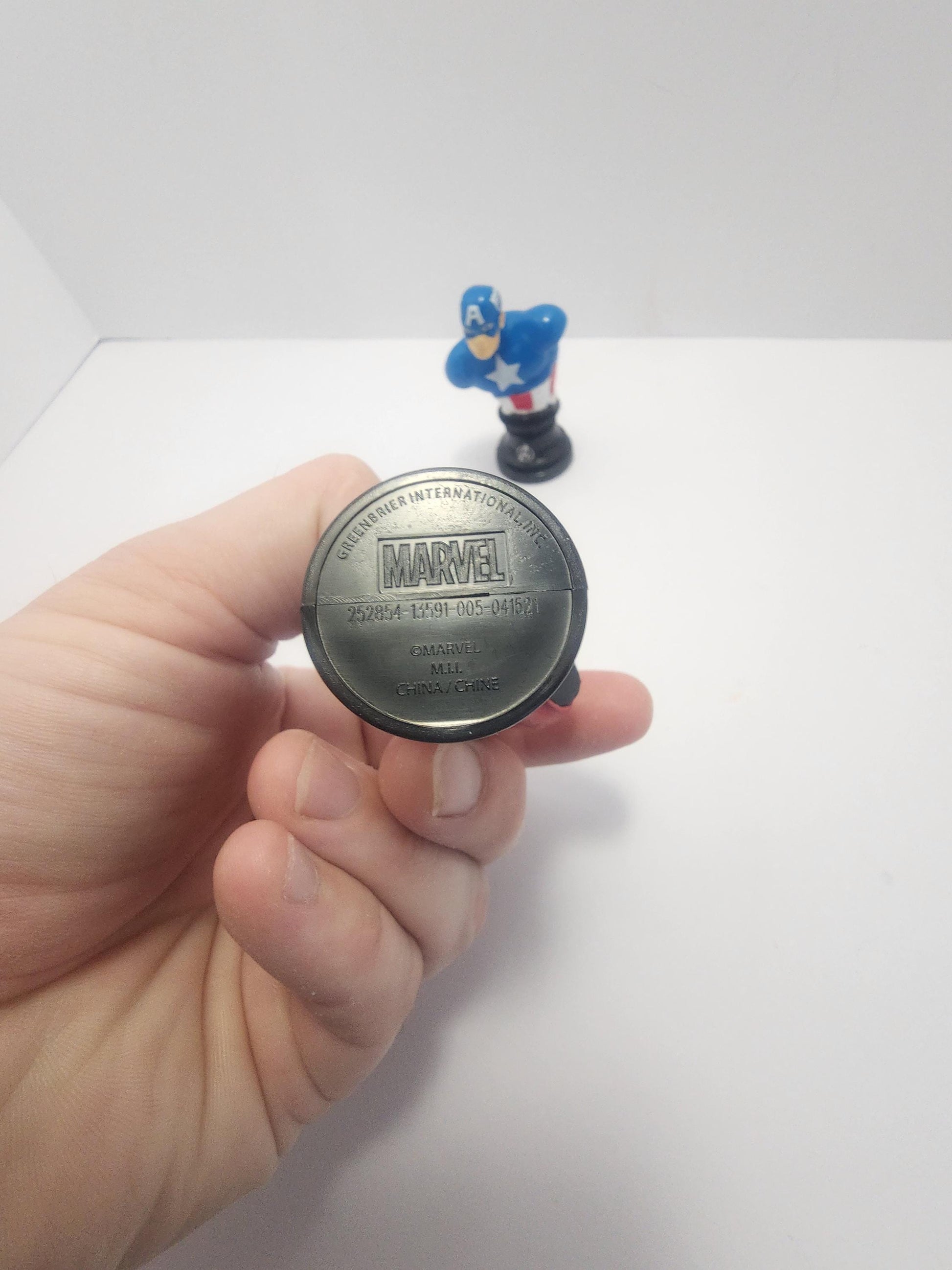 Captain America & Thor LOT Of 2 Marvel Toy Figures - Cake Toppers - Marvel - Marvel Gift - Marvel Toys - Captain America - Thor - Superheros