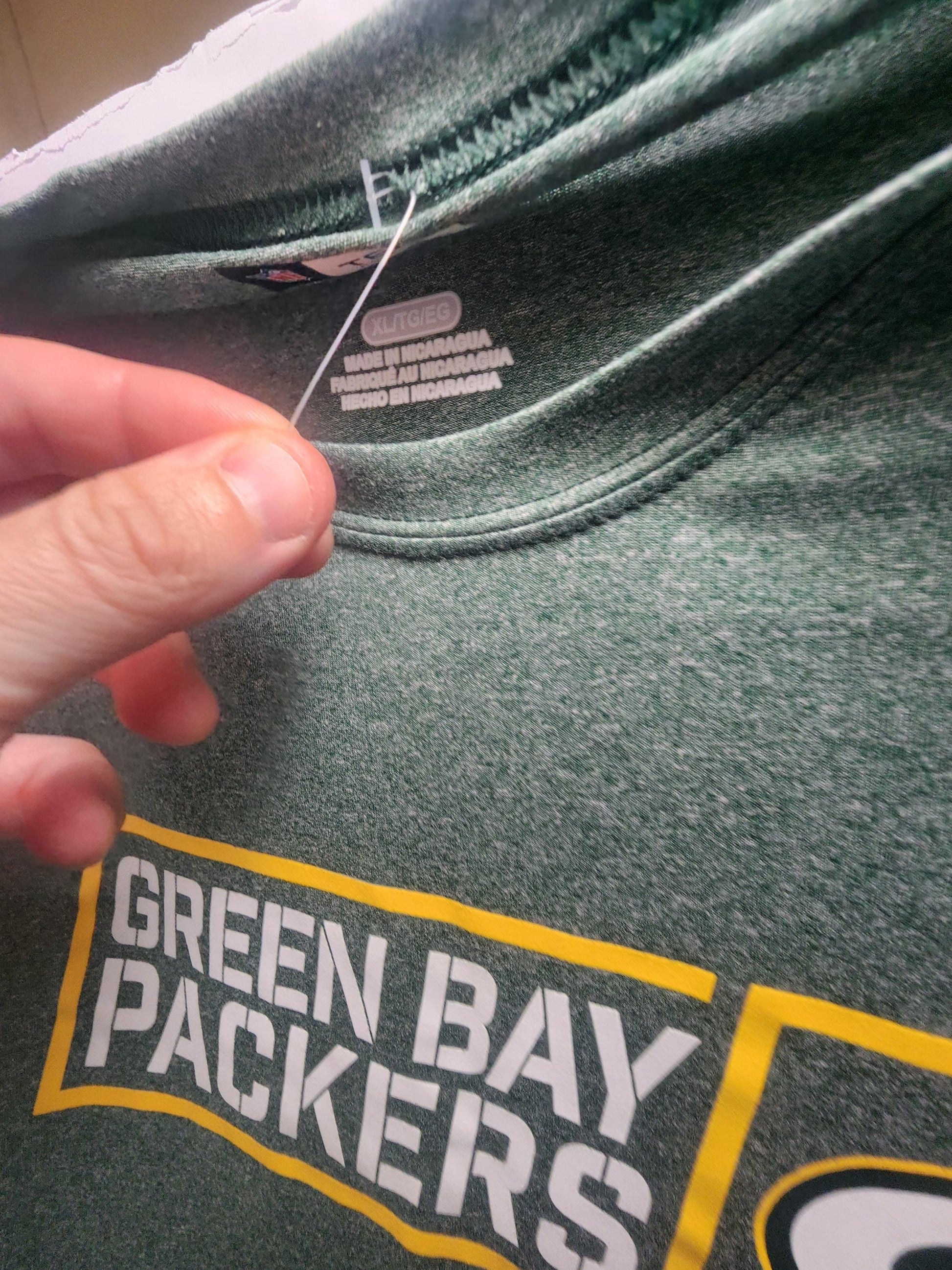 Green Bay Packers XL T Shirt - Shirts - Shirts- T Shirts - Sports Gear - Sports Gifts - Nfl - Nfl Gear - Nfl Gifts - Green Bay Packers