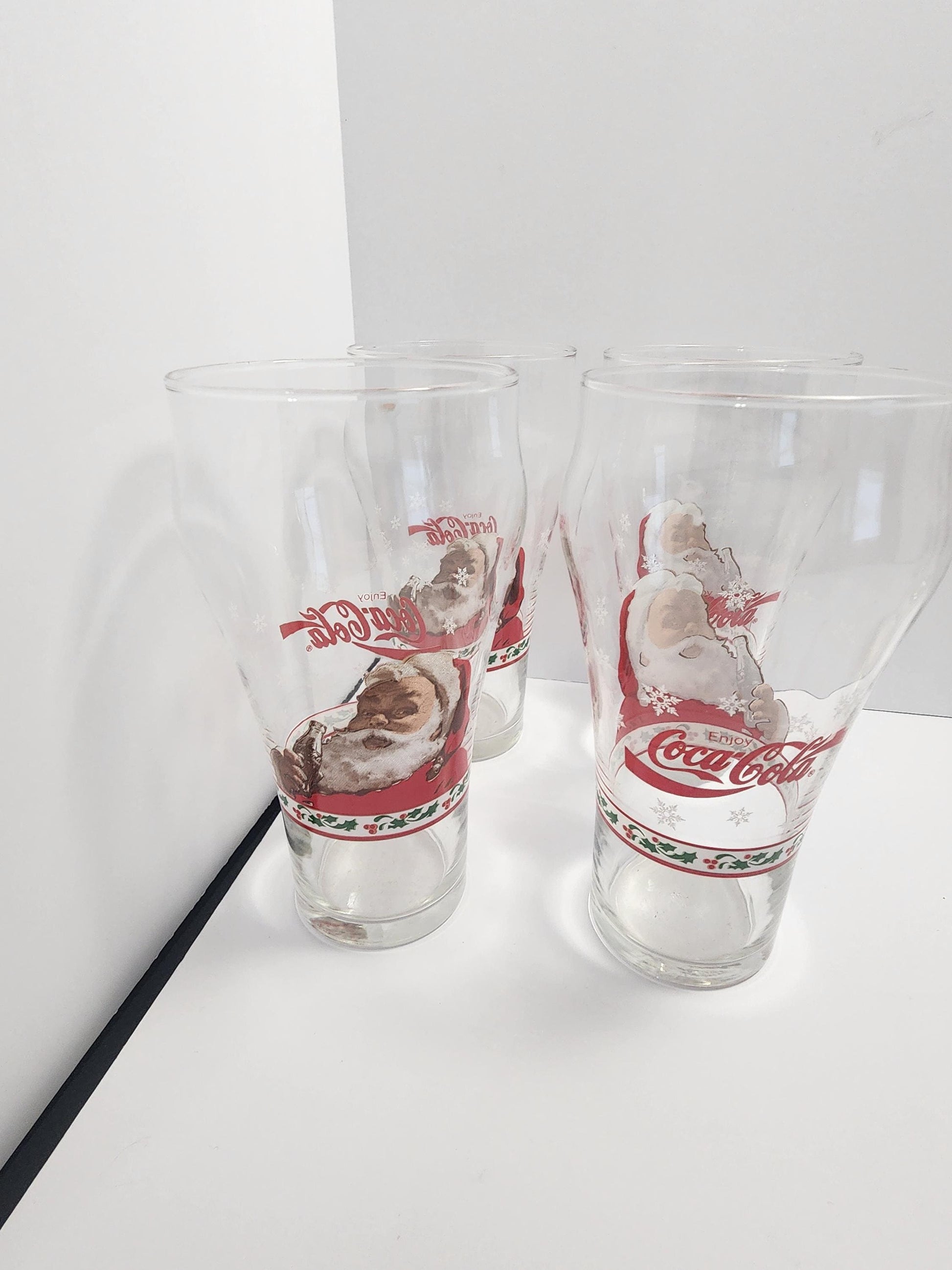 Coca Cola Vintage Christmas Santa Claus Glasses - Coca Cola - Coca Cola Glasses - Santa Claus - Santa Glasses - Christmas - Glasses - Drinks