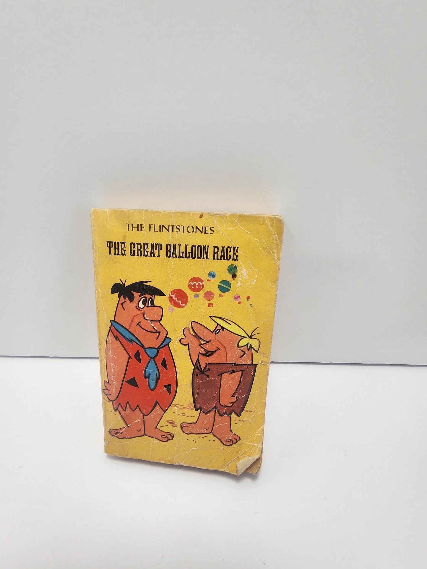 1977 Hanna Barbara Flinstones Book - Books - Comics - Comic Books - Vintage Books - Hanna Barbara - Flintstones - Flintstones Books