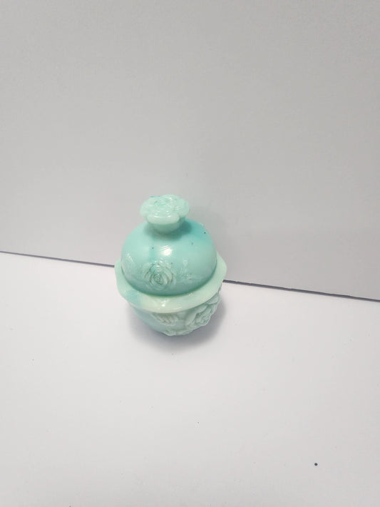 Avon 1980s Vintage Powder Satchet - Satchet - Powder - Powder Satchet - Avon - Avon Bottles - Bottles - Fragrances - Vintage Fragrances