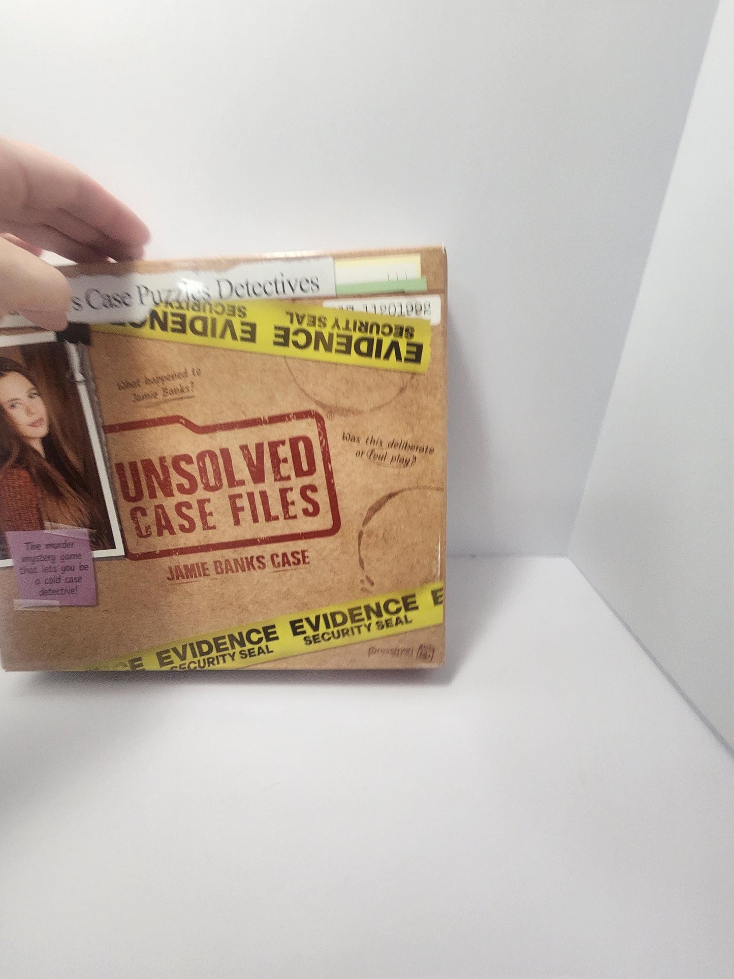 Pressman Game Unsolved Case Files Avery Gardener - Avery Gardener - Case Files - Mystery - Mystery Games - Family Game Night - Family Games