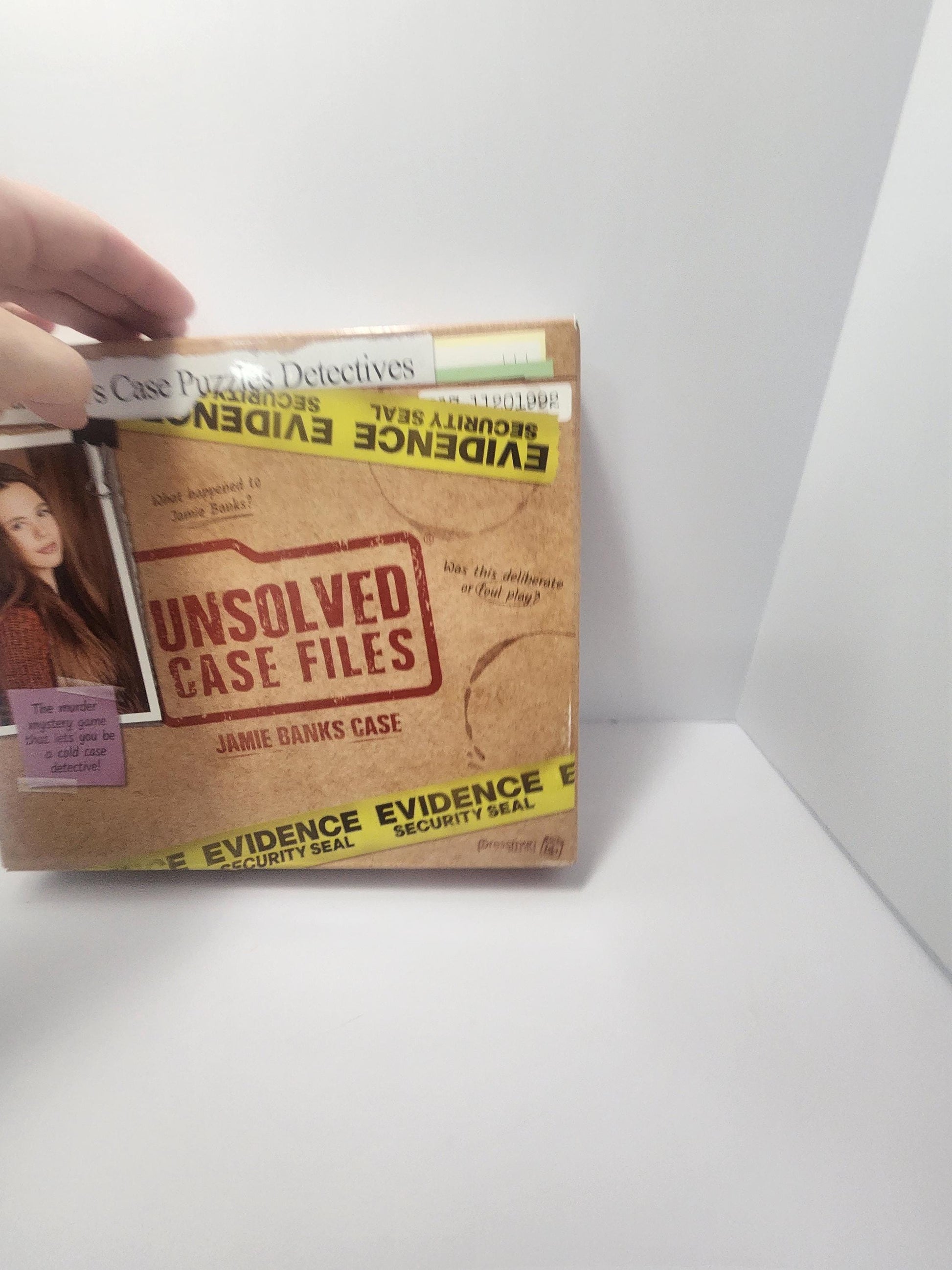 Pressman Game Unsolved Case Files Avery Gardener - Avery Gardener - Case Files - Mystery - Mystery Games - Family Game Night - Family Games