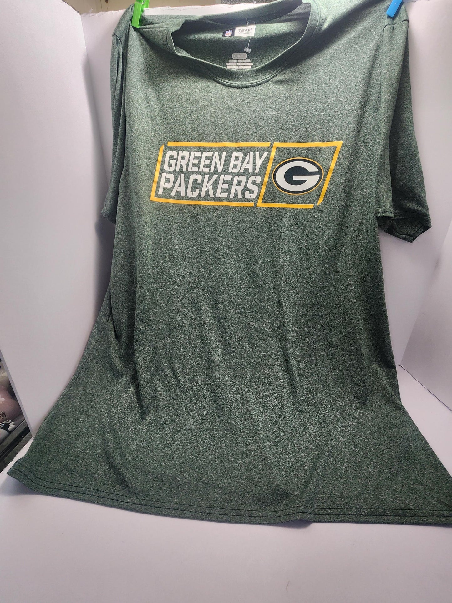 Green Bay Packers XL T Shirt - Shirts - Shirts- T Shirts - Sports Gear - Sports Gifts - Nfl - Nfl Gear - Nfl Gifts - Green Bay Packers
