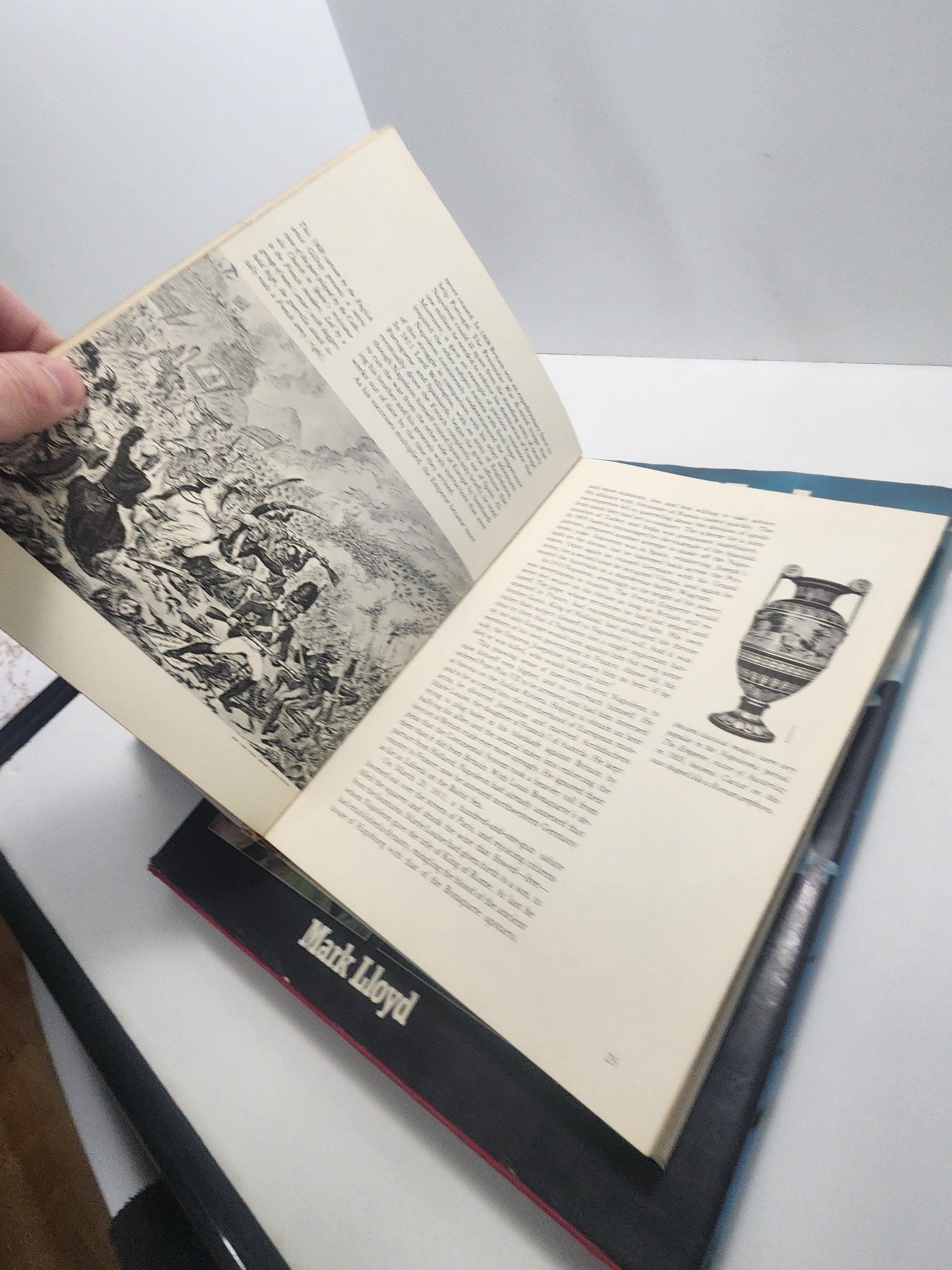 War Battles Vintage Books LOT Of 2 - The Battle Of Waterloo - Modern Warfare - Tactics Of Modern Warfare - War - Army - War Books - History