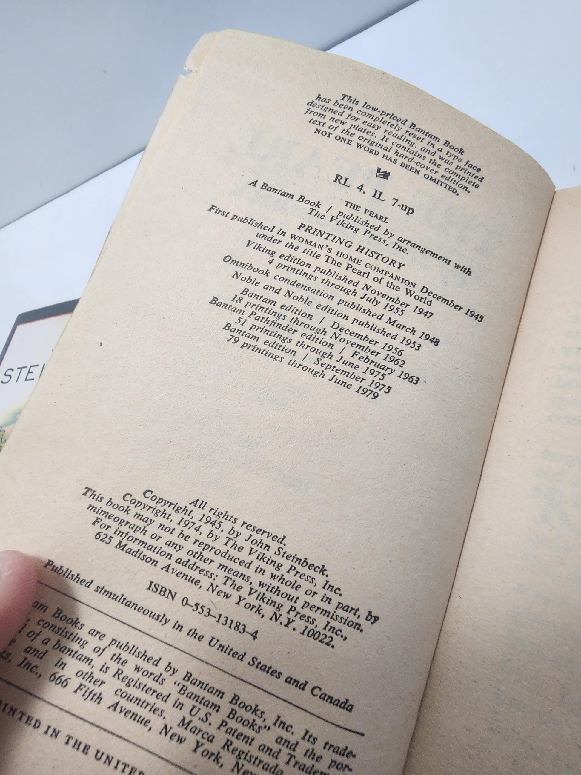 Of Mice And Men & The Pearl Vintage John Steinback Books LOT Of 2 - The Pearl - Of Mice And Men - Literature - John Steinback