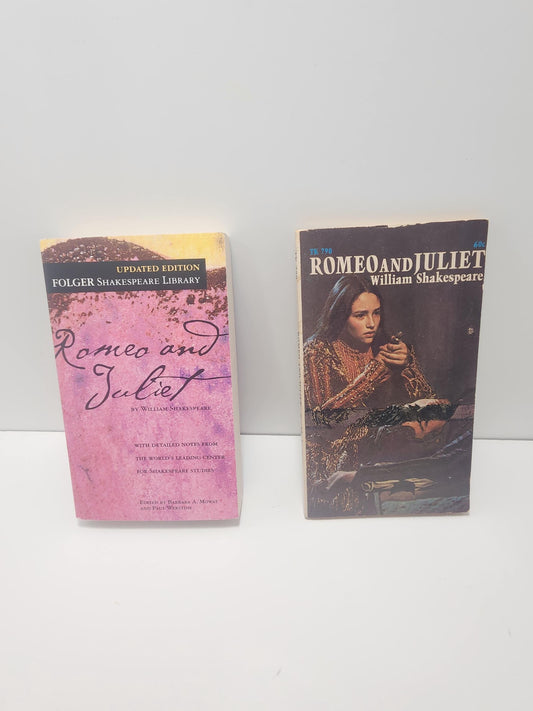 Romeo & Juliet By William Shakespeare 1992 OR 1973 Editions - Romeo And Juliet - William Shakespeare - Literature - Vintage Books - Paperbac