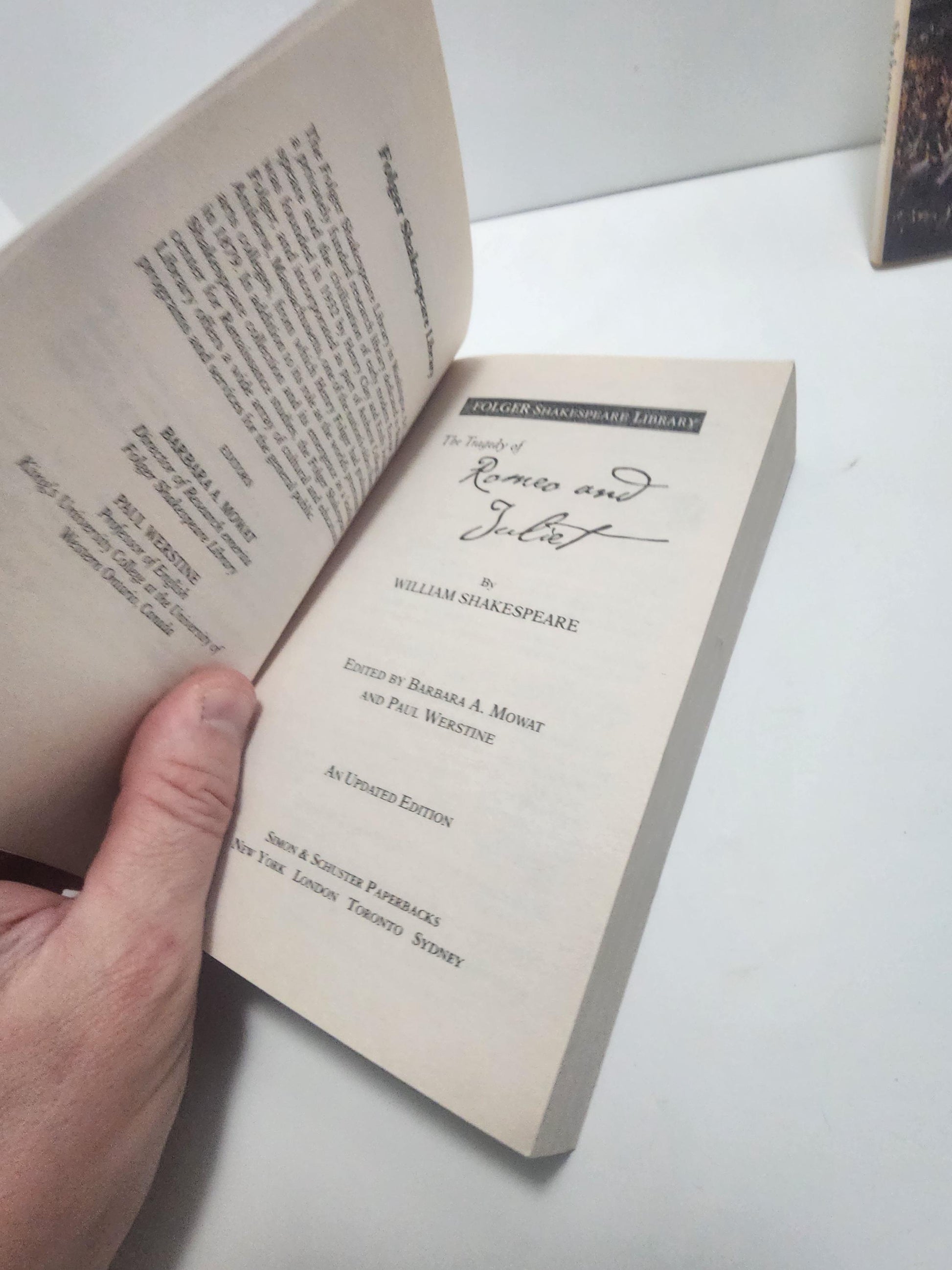 Romeo & Juliet By William Shakespeare 1992 OR 1973 Editions - Romeo And Juliet - William Shakespeare - Literature - Vintage Books - Paperbac