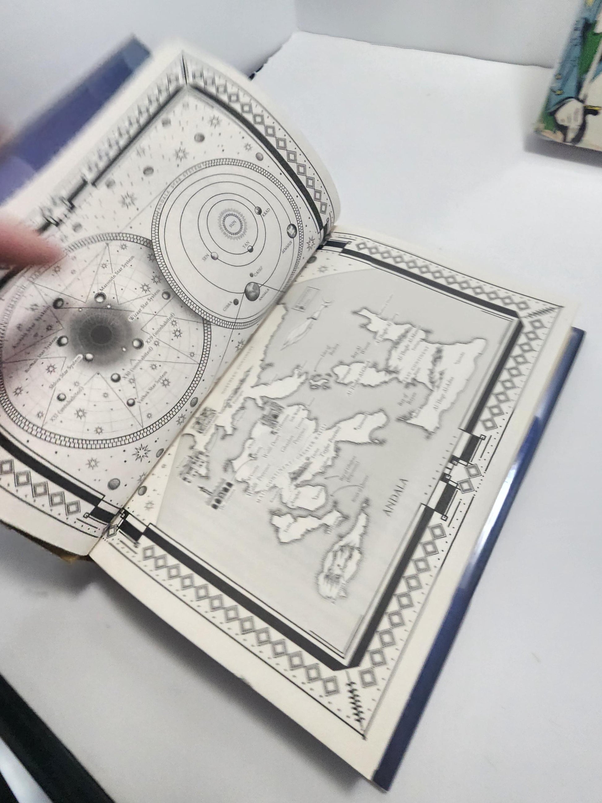 Mirage By Somaiya Daud - Books - Mirage - Mirage Book - Young Adult Books - Fantasy Books - Vintage Books - Young Adult Fantasy Books