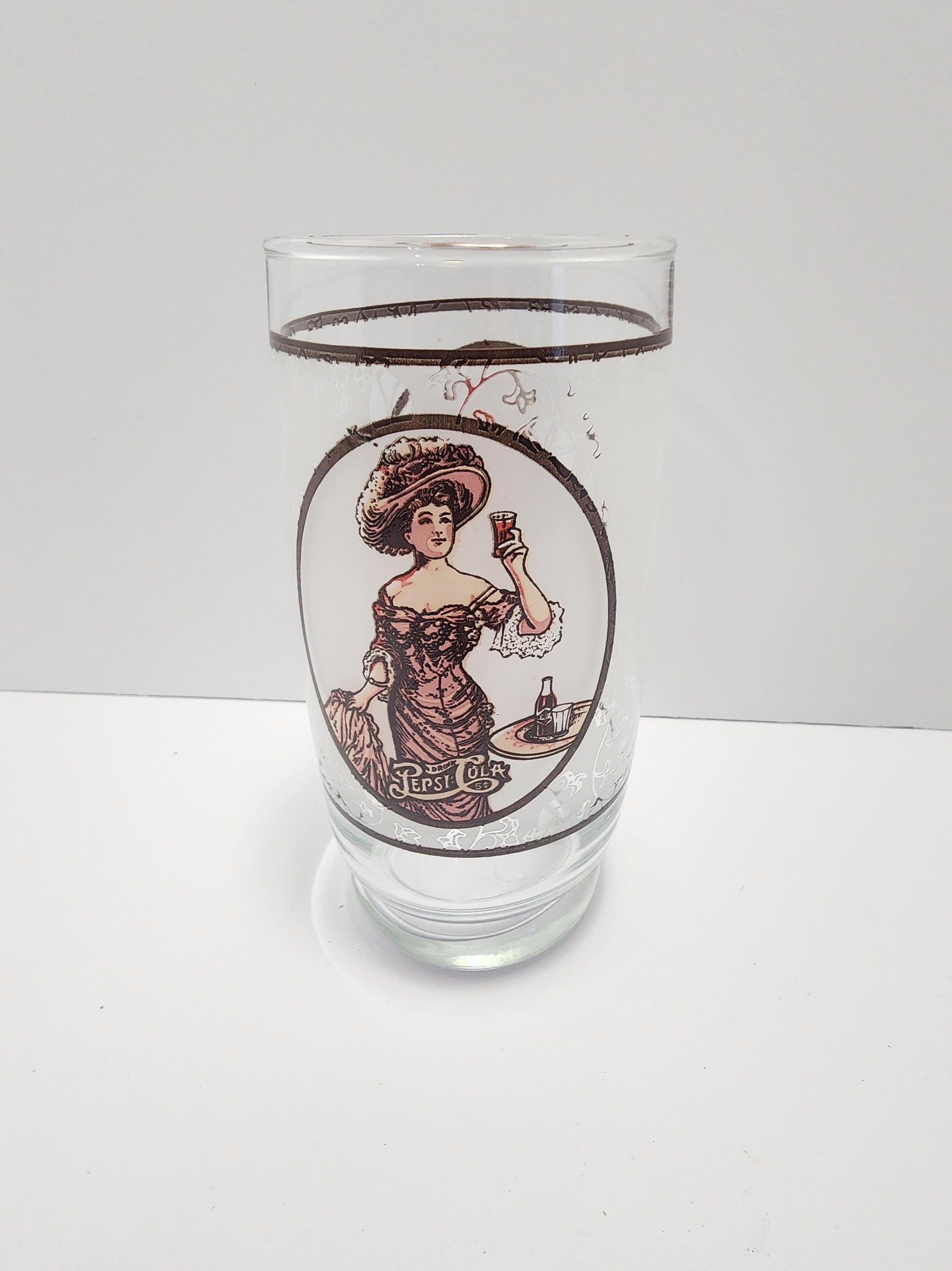 Coca Cola Vintage 1990s Collectable Glass Victorian Lady - Gibson Girl - Victorian Girl - Coca Cola Glasses - Drinkware - Pepsi Colca - Peps