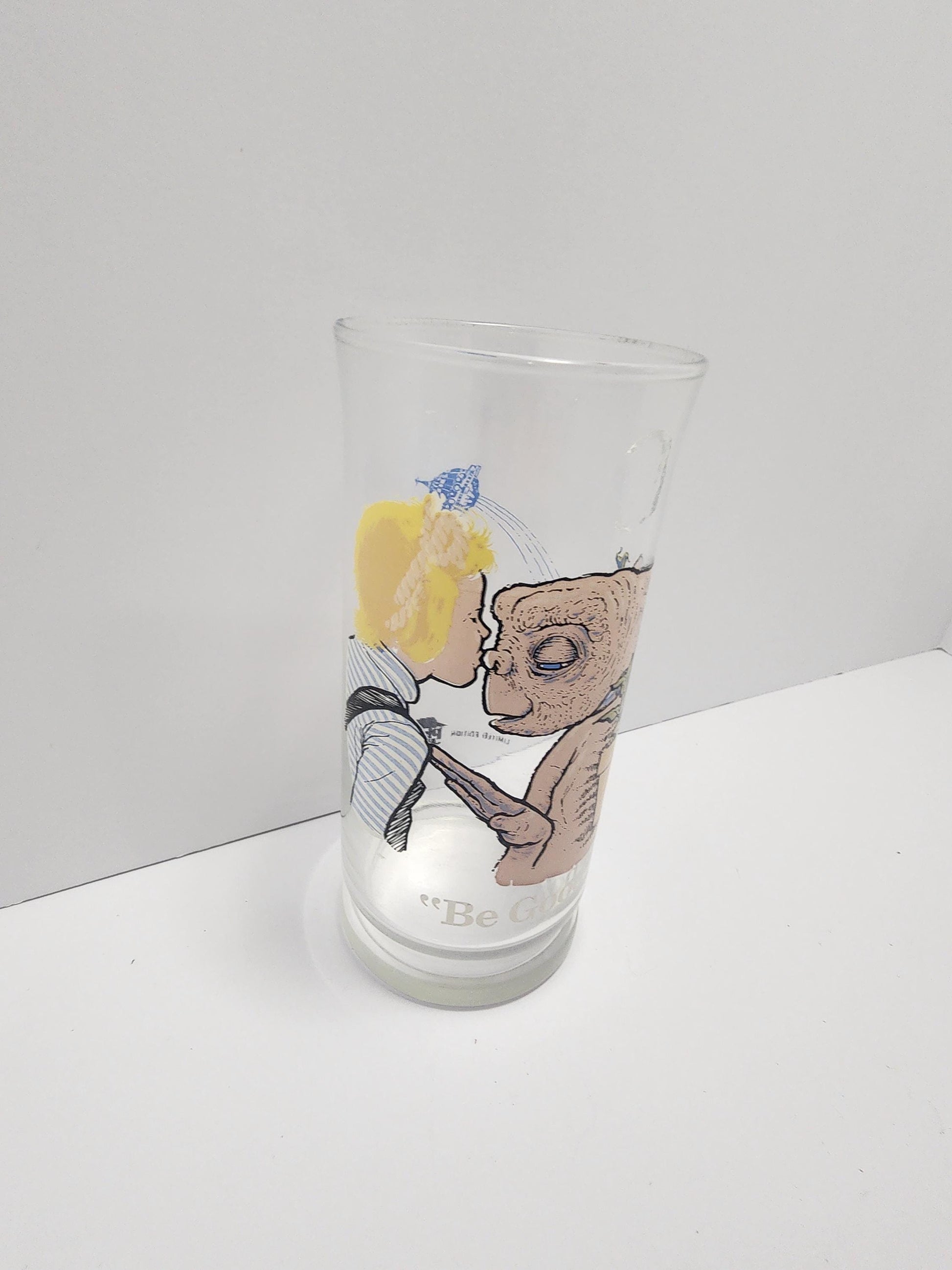 1982 E.T Universal City Studios Pizza Hut Collectors Glass Alien Vintage - ET Glasses - Pizza Hut Glasses - Collectable Glass