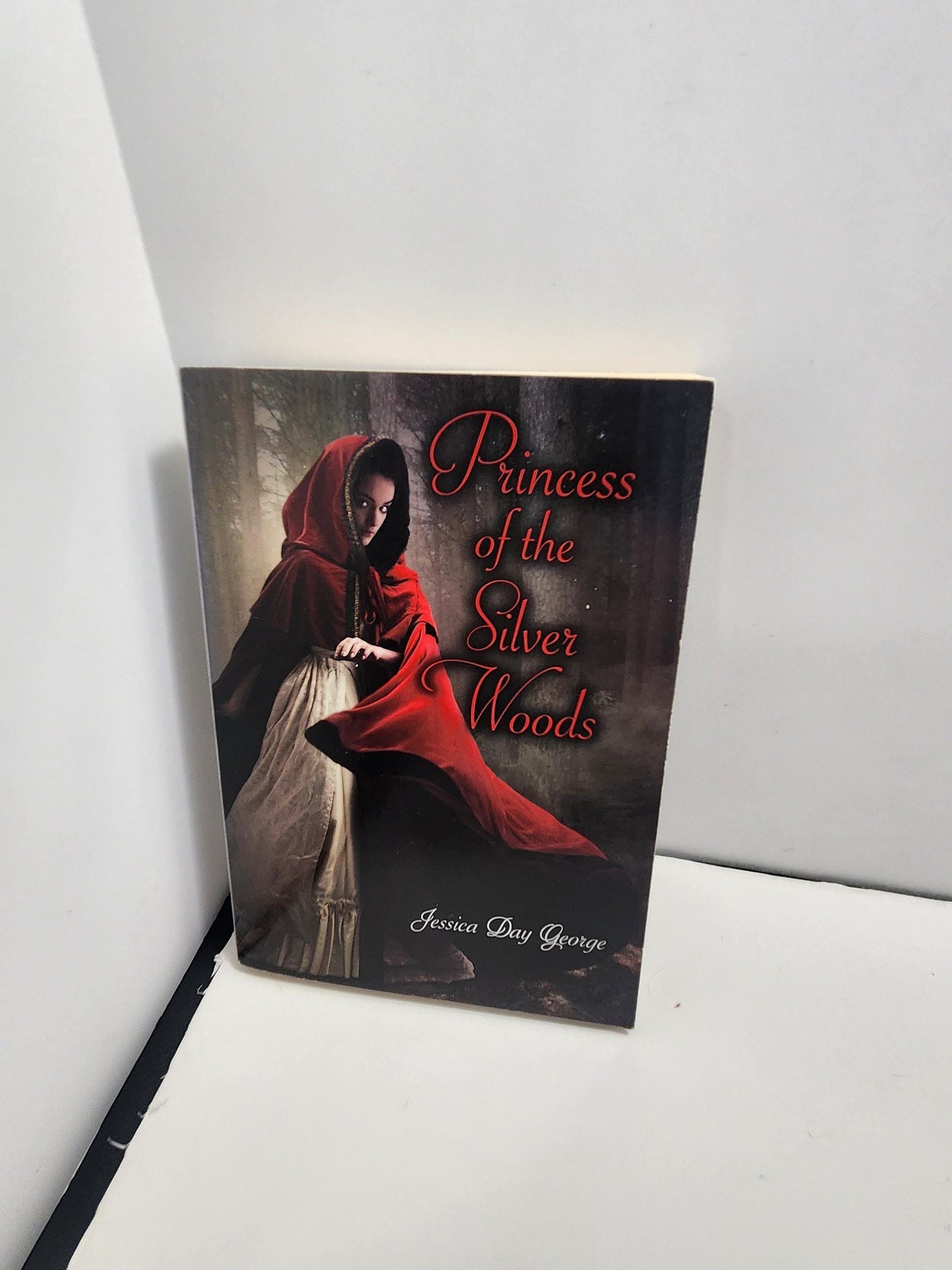 Princess of the Silver Woods by Jessica Day George - Jessica Day George - Jessica George - Jessica Day George Books - Princess Of The Silver