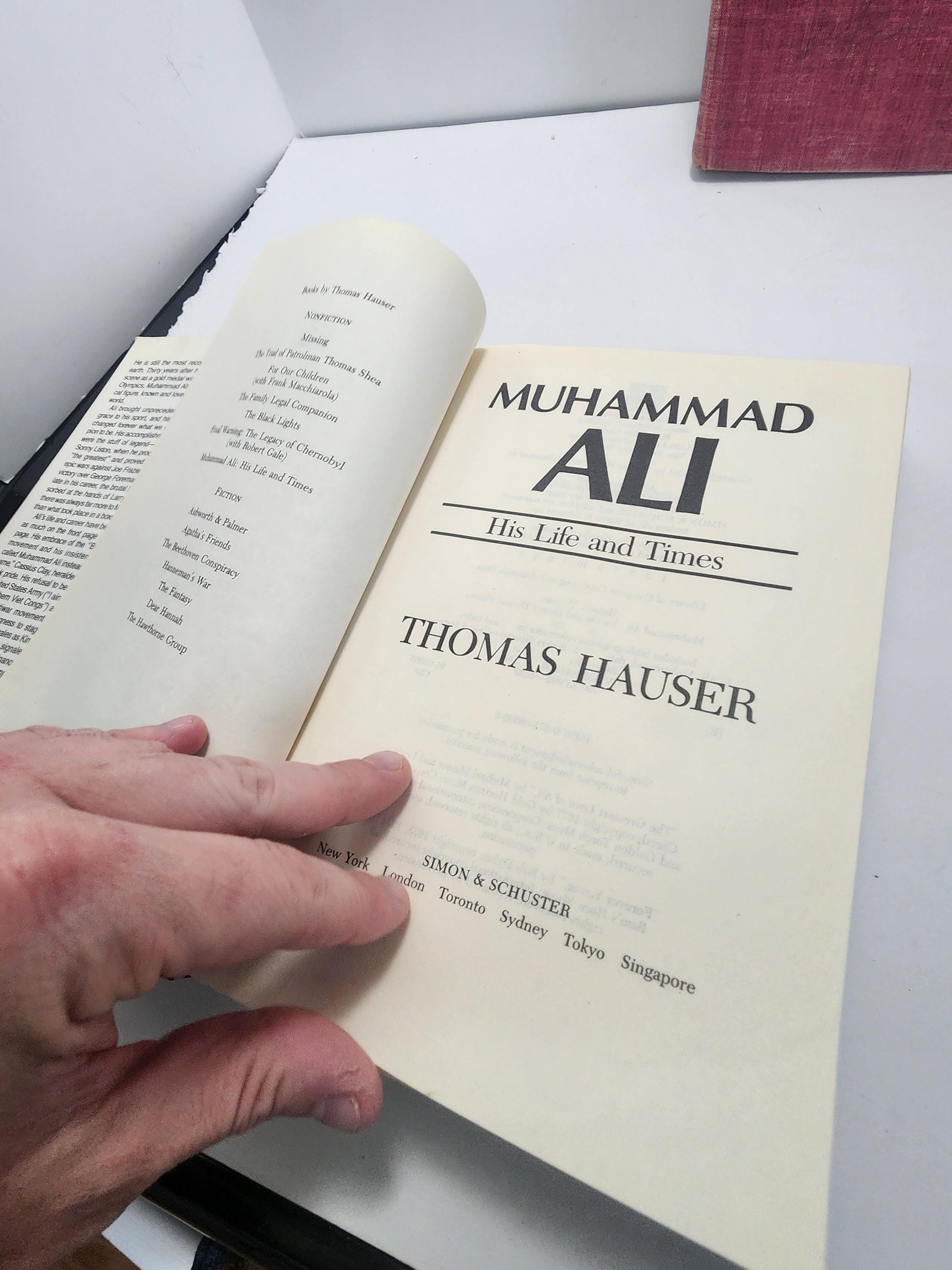 1991 Muhammad Ali His Life And Times By Thomas Hauser - Muhammad Ali - Sports - Boxing - UFC - 1990's - Sports Books - Sports Gifts