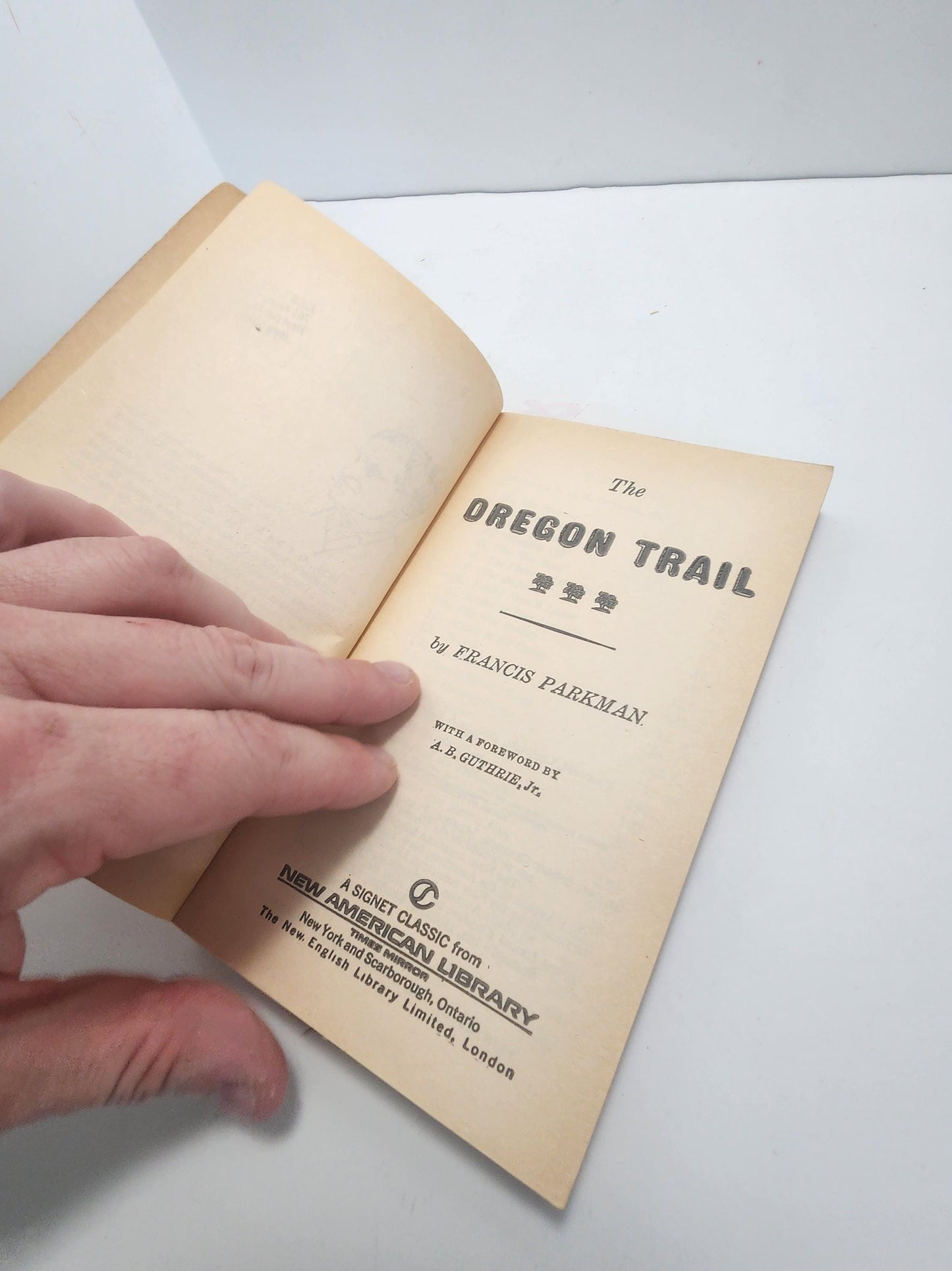 1950 Paperback The Oregon Trail By Francis Park man- Paperback - 1950's - Vintage Books - The Oregon Trail - Popular Books