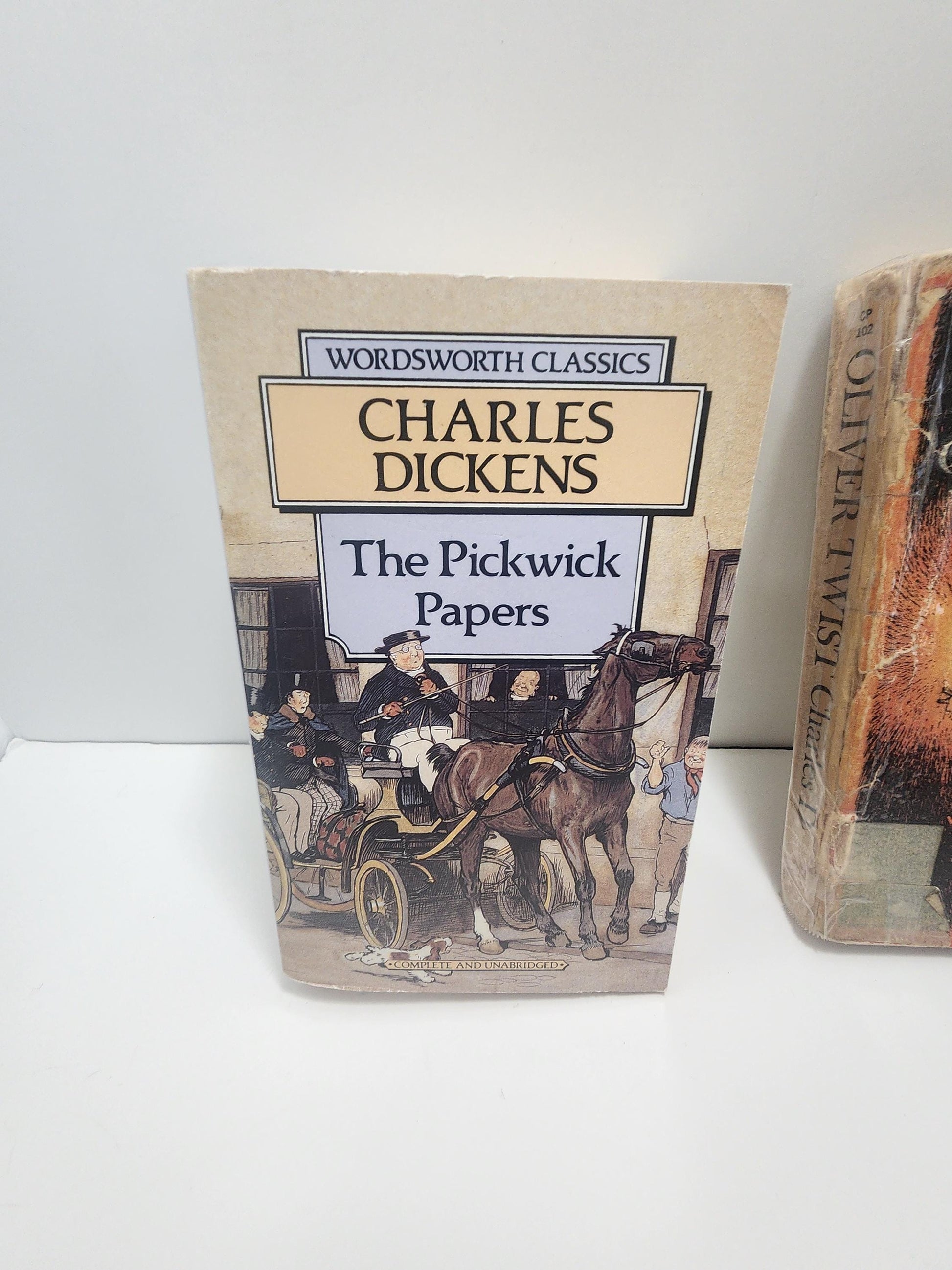Charles Dickens Book LOT Of 2 1980's 1990's - Paperback Books - Charles Dickens - The Pickwick Papers - Oliver Twist