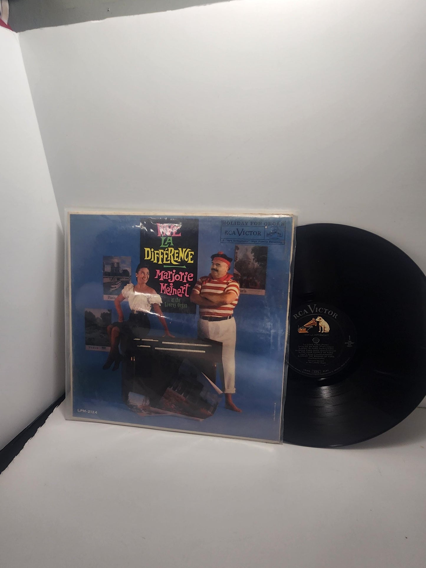 Vive La Différence by Marjorie Meinert at the Lowrey Organ - Lowrey Organ - Vive La Difference - Records - Vinyl - Vinyl Records