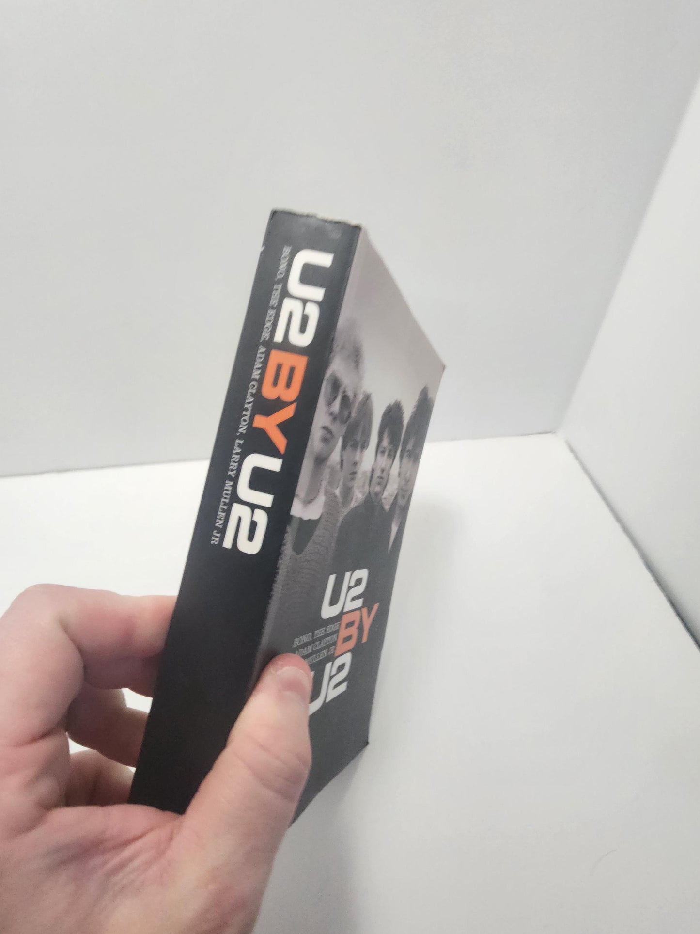 U2 By U2 Vintage Oversized Book - Music - Music Books - U2 - U2 Book - U2 By U2 - Vintage Books