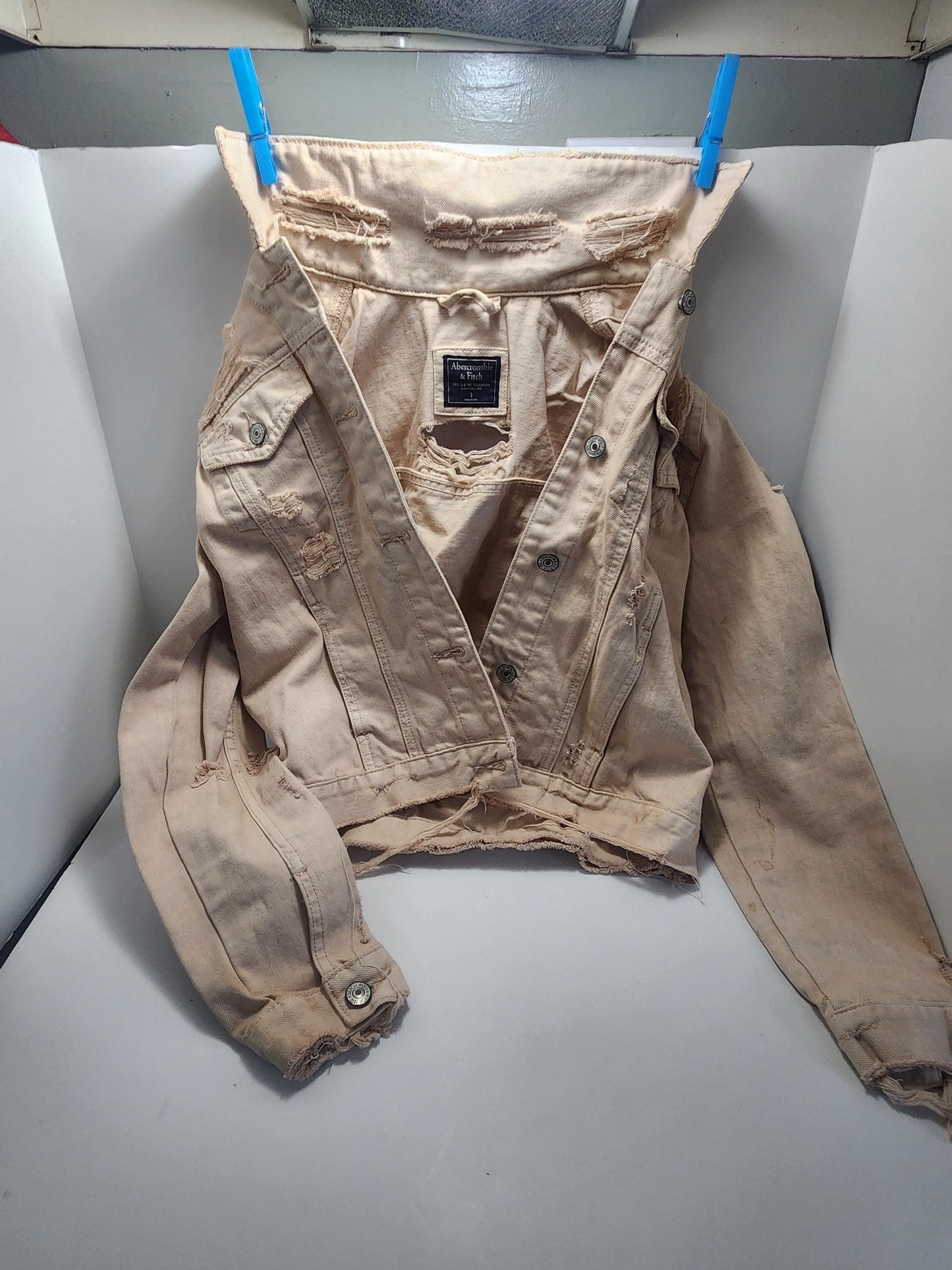 Abercrombie & Fich Size Small Denim Jacket - Jackets - Size Small - Womens Jacket - Clothing - Abercombie and Fich - Abercrombie - Denim