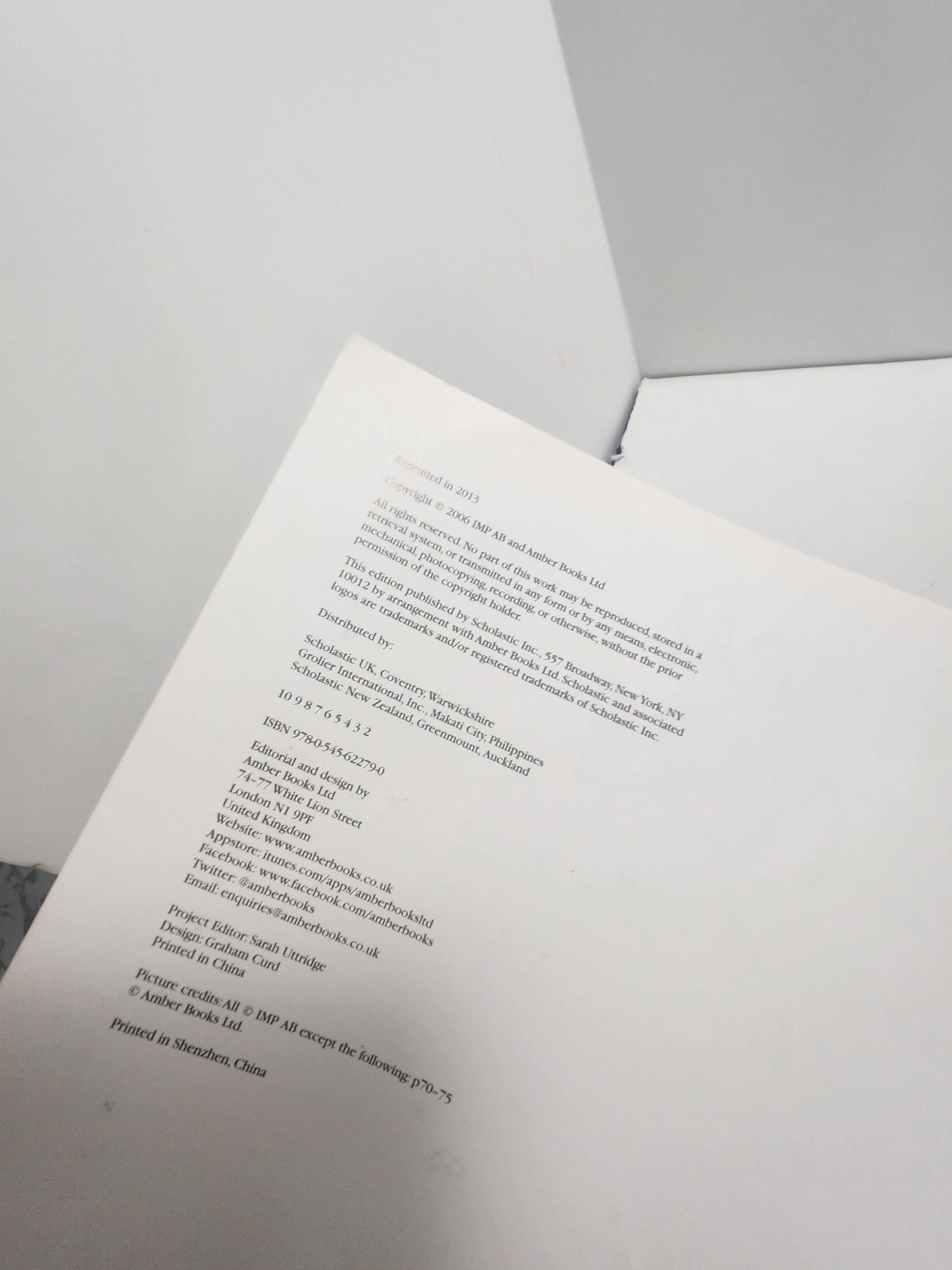 2006 Mythical Monsters Children's Young Adult Book - Mythical Monsters - Monsters - Monster Books - Mythical - 2000's Books - Children's Boo