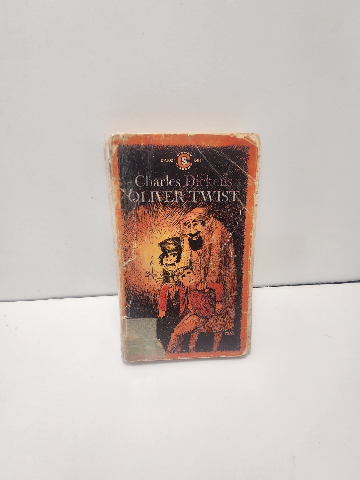 Charles Dickens Book LOT Of 2 1980's 1990's - Paperback Books - Charles Dickens - The Pickwick Papers - Oliver Twist