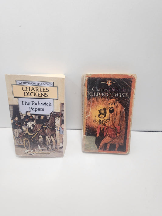 Charles Dickens Book LOT Of 2 1980's 1990's - Paperback Books - Charles Dickens - The Pickwick Papers - Oliver Twist