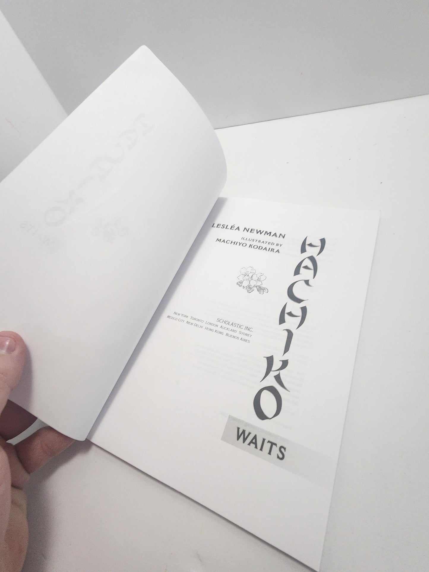 Hachiko Waits by Lesléa Newman - Hachiko - Dogs - Dog Books - Children's Books - Books - Leslea Newman - Leslea Newman Books - Scholastic