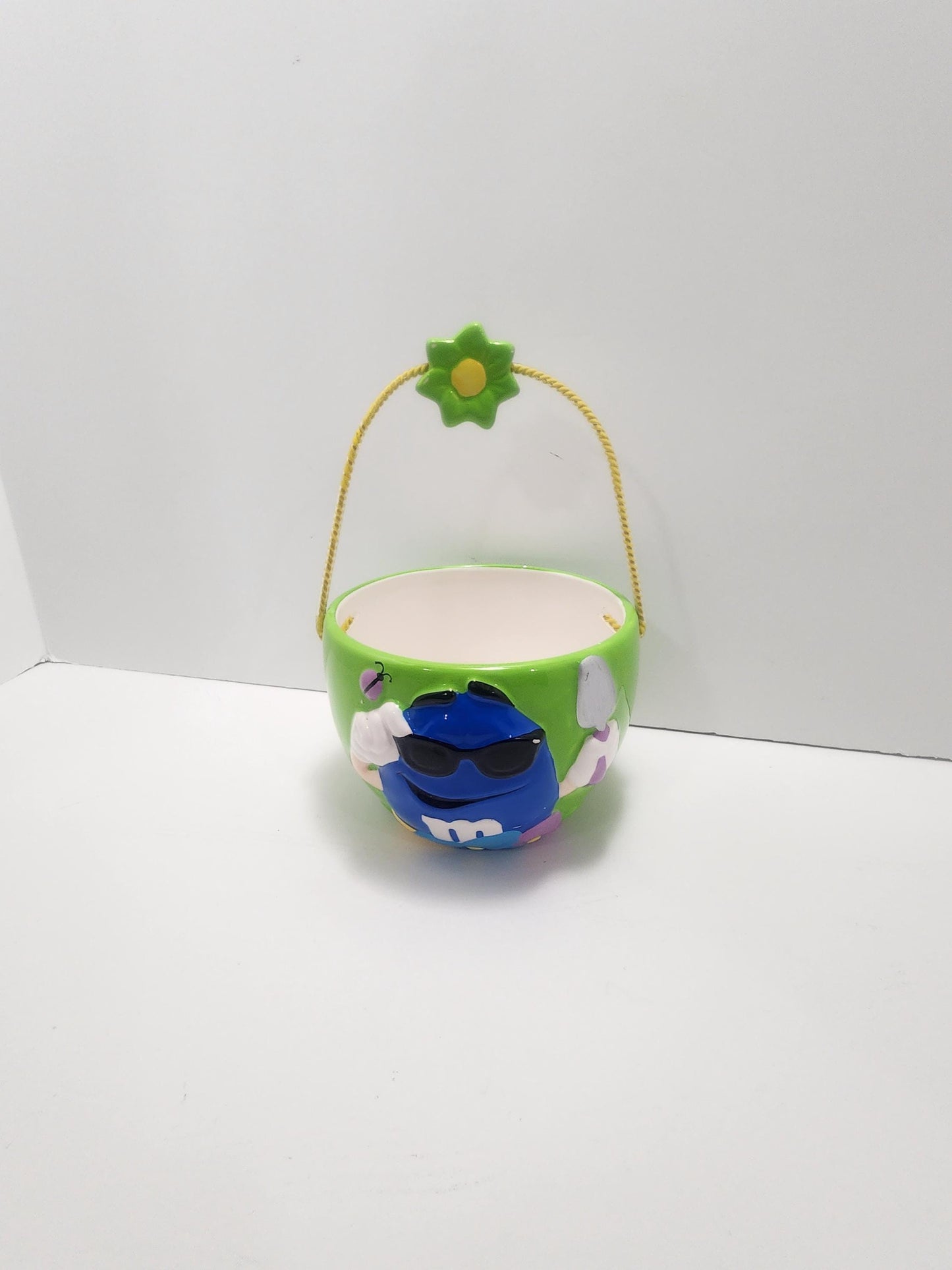 M&M Vintage Ceramic Easter Basket - Baskets - Easter - Easter Basket - M and Ms - MnmS - Candy - Vintage Candy