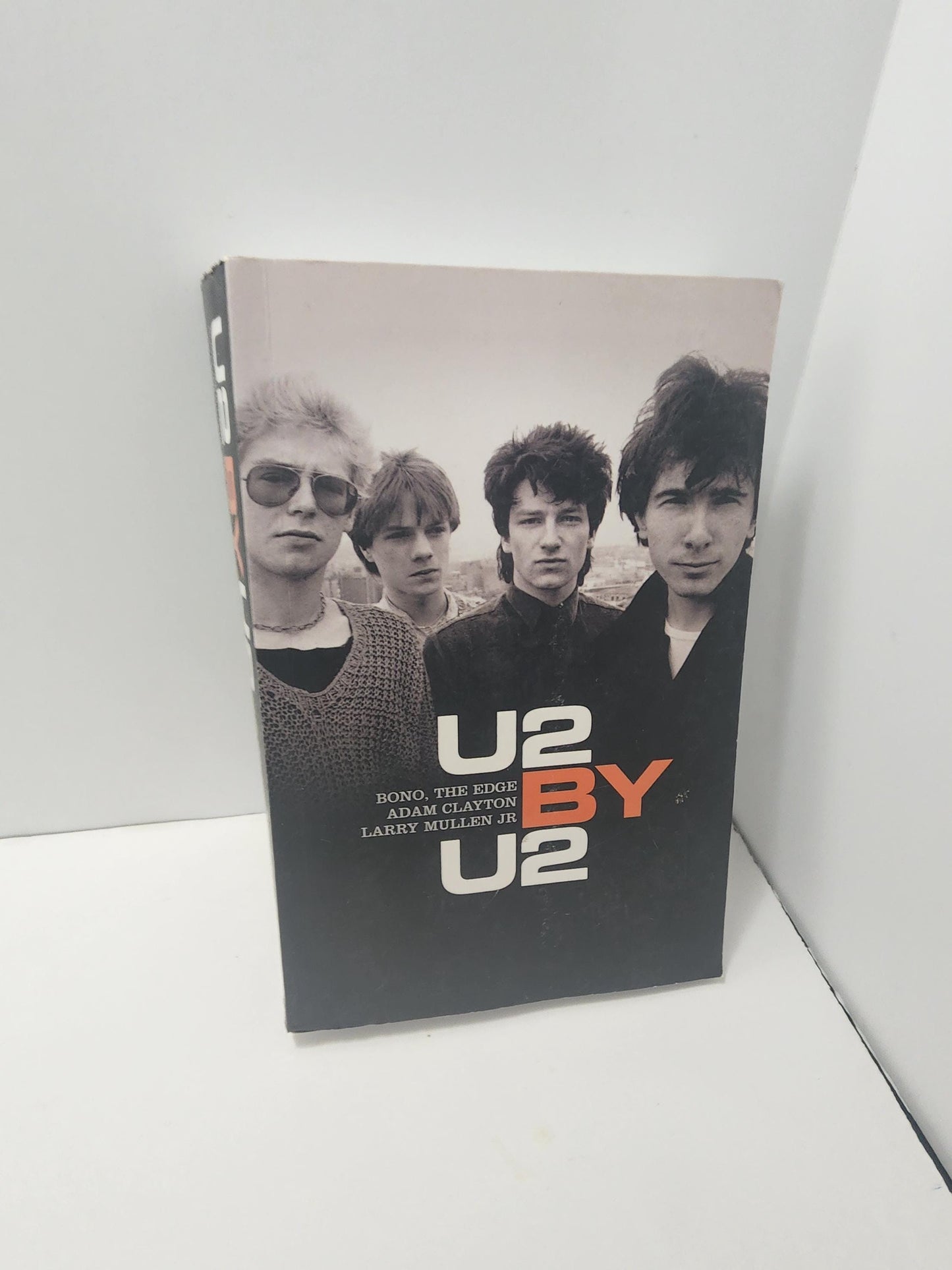 U2 By U2 Vintage Oversized Book - Music - Music Books - U2 - U2 Book - U2 By U2 - Vintage Books