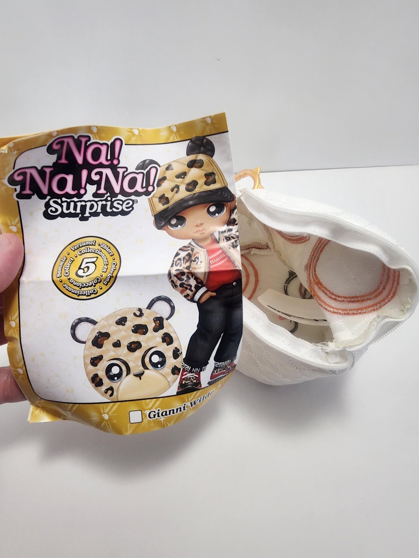 Na! Na! Na! Surprise Glam Series 2 Liling Luck Lucky Cat-Inspired metallic clip-on kitty purse - Purse - Kitty - Cats - Kids Purse - Surpris