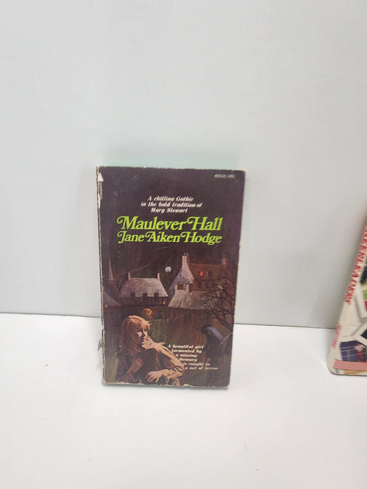 1973 Maulever Hall by Jane Aiken Hodge - Paperback Books - 1970's - Vintage Books - Maulever Hall - Jane Aiken Hodge - Jane Hodge Books