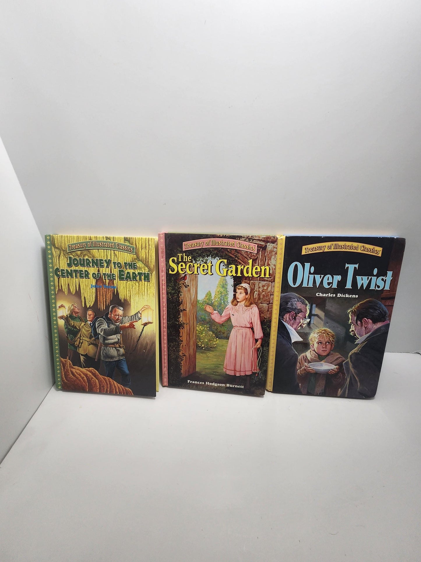 Treasury Of Illustrated Classics LOT Of 3 Vintage 2000s - The Secret Garden - Oliver Twist - Journey To The Center Of The Earth - Dickens