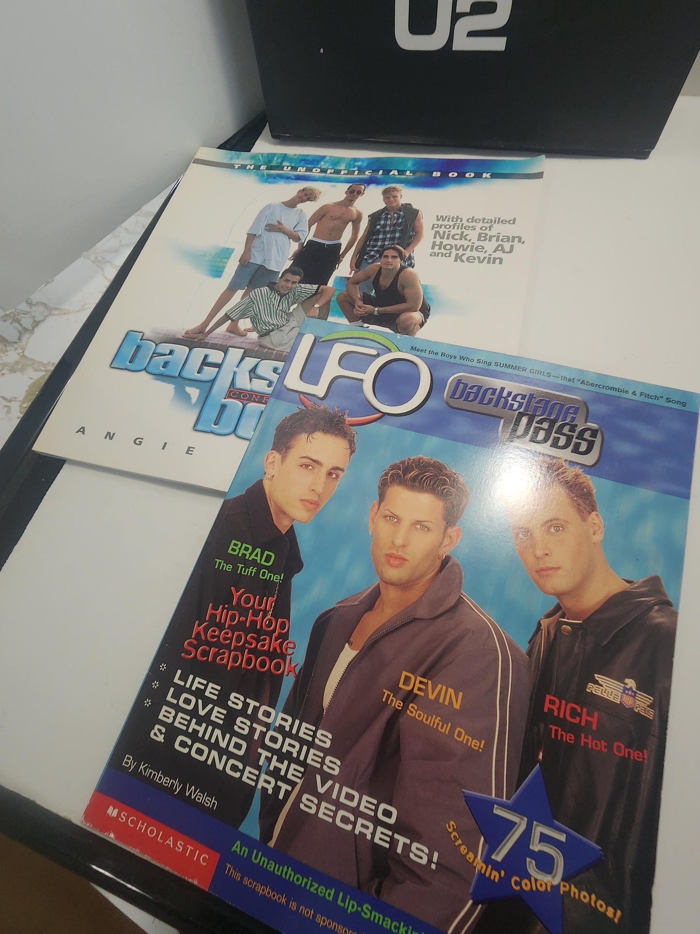 2000's Vintage Popular Music Bands Books LOT - Lady Gaga - U2 - LFO - Backstreet Boys - Boy Bands - Music - Books - Jay Z - Taylor Swift