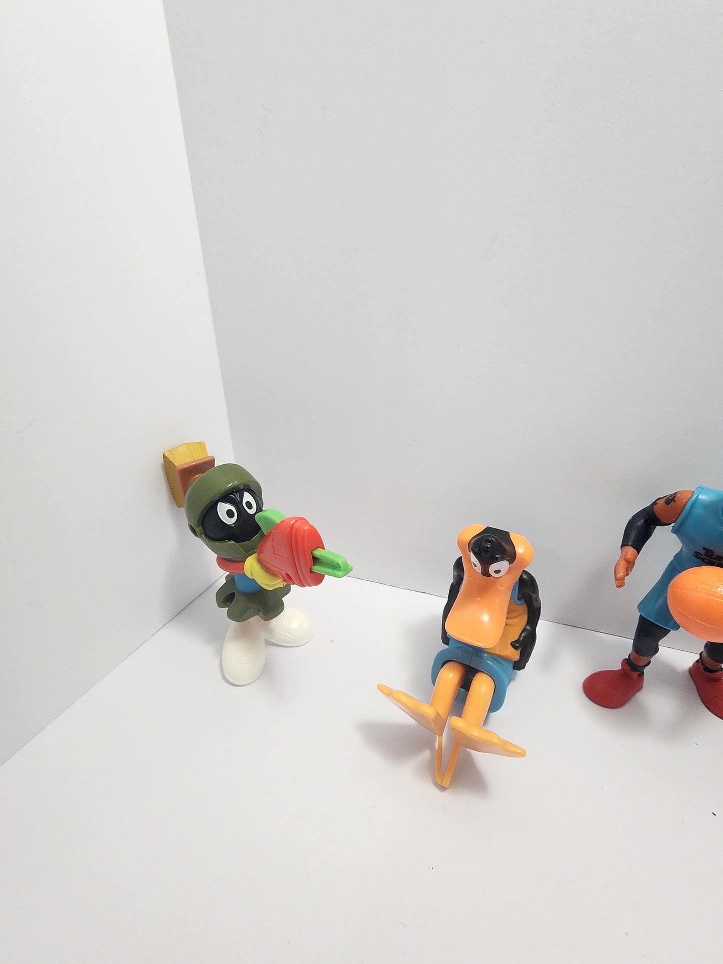 Space Jam Toys LOT - Space Jam - Space Jam Toys - LeBron James - Looney Tunes - Looney Toons Toys